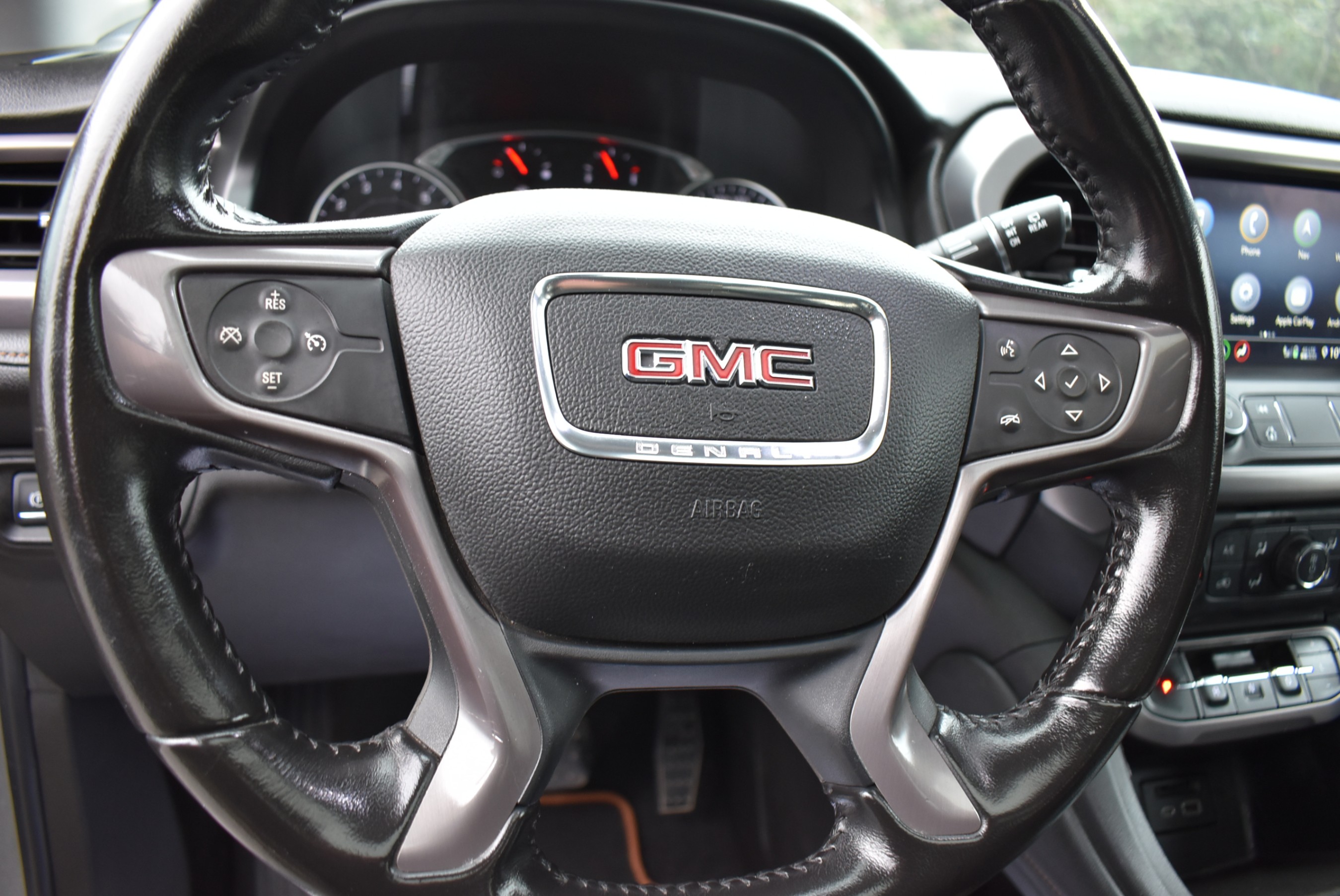 /driveonautoscanadaltd/2020-GMC-Acadia-017231420132638897.jpg