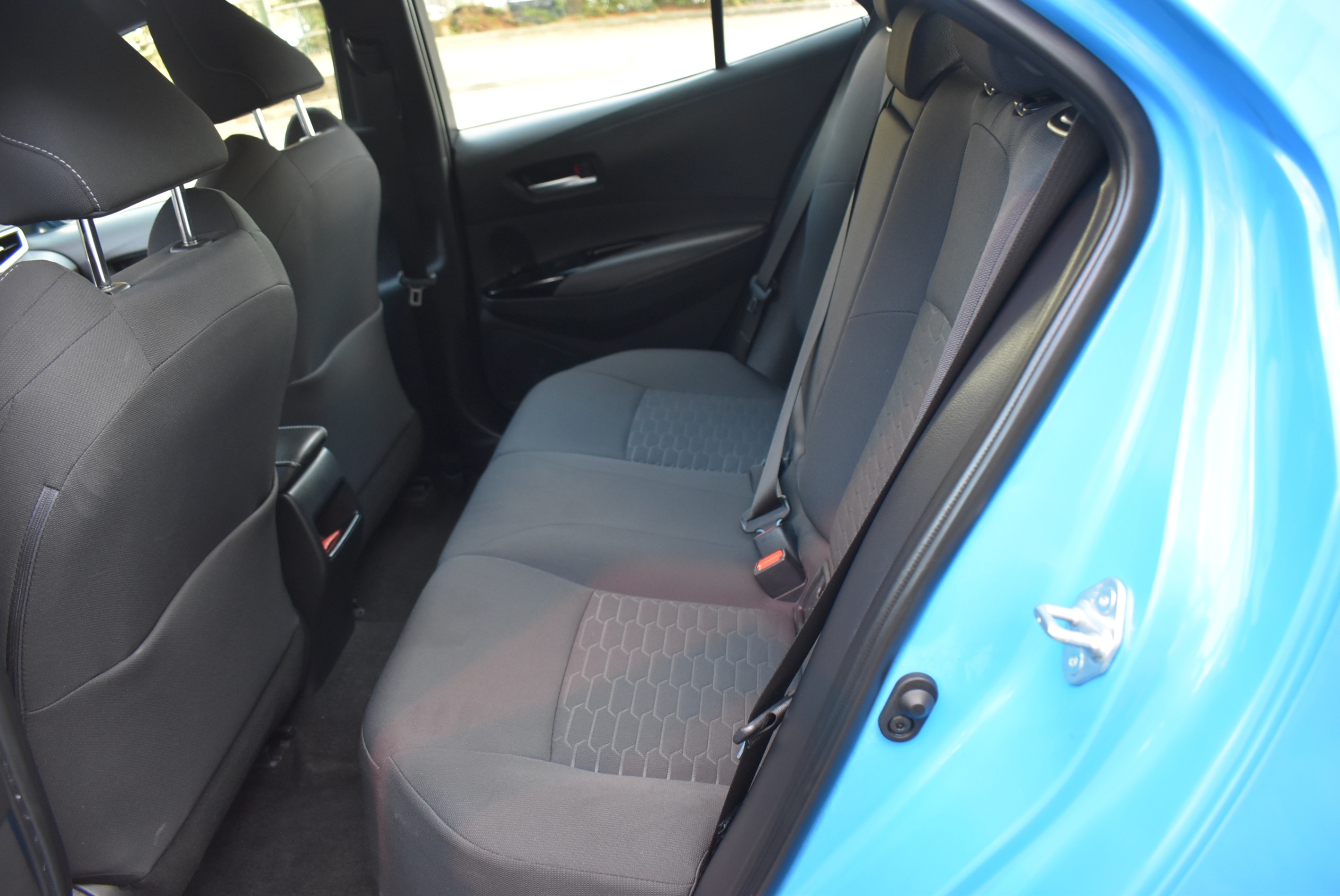 /driveonautoscanadaltd/2020-Toyota-CorollaHatchback-2916485165385809.jpg