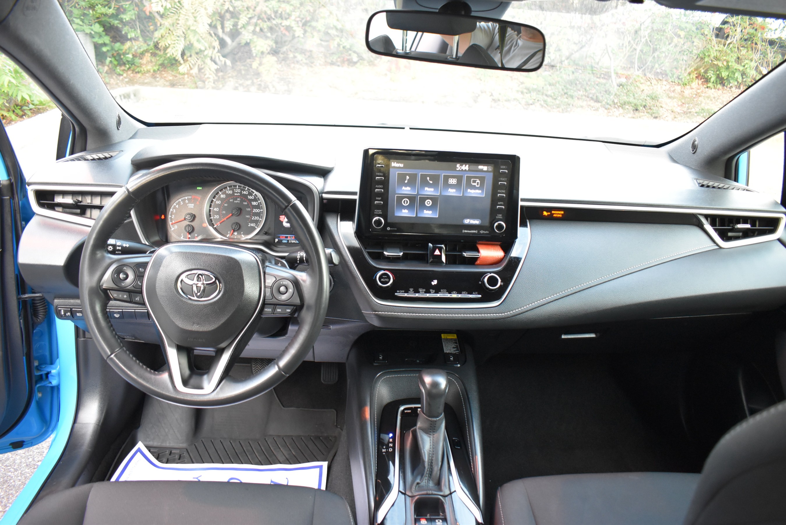 /driveonautoscanadaltd/2020-Toyota-CorollaHatchback-603739459544022.jpg