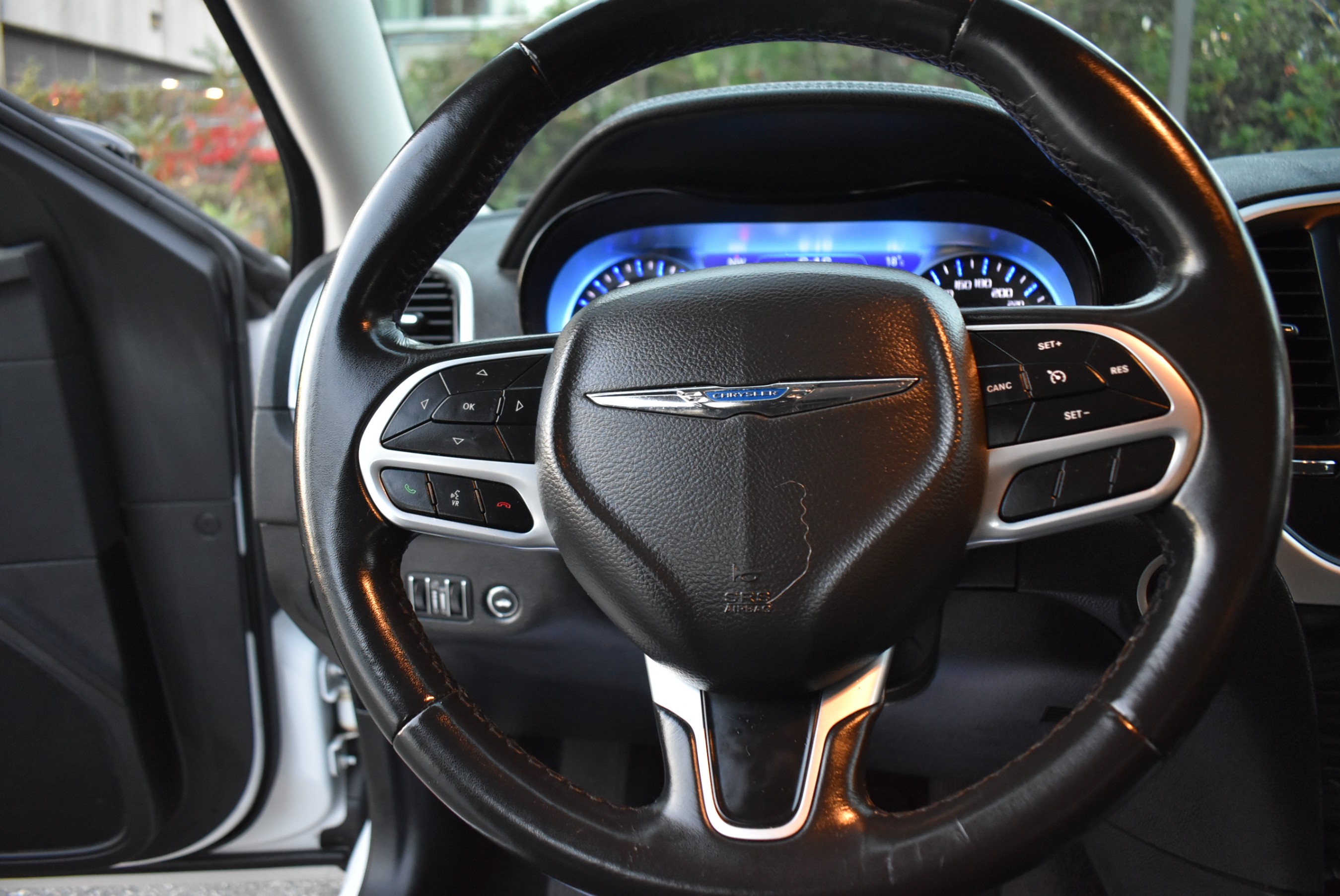 /driveonautoscanadaltd/2021-Chrysler-300-07869070206912343.jpg