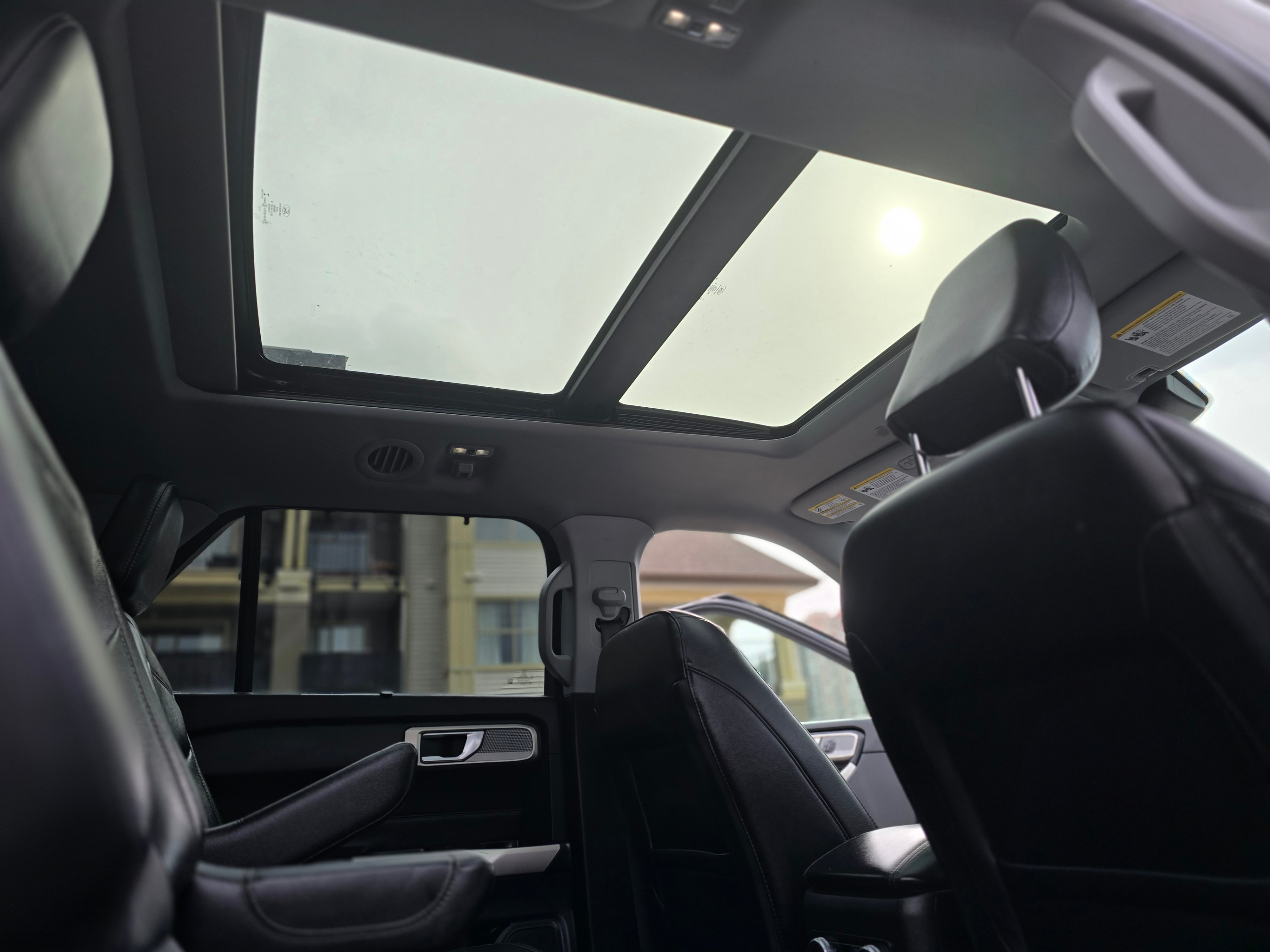 /driveonautoscanadaltd/2021-Ford-Explorer-1678777563113263.jpg