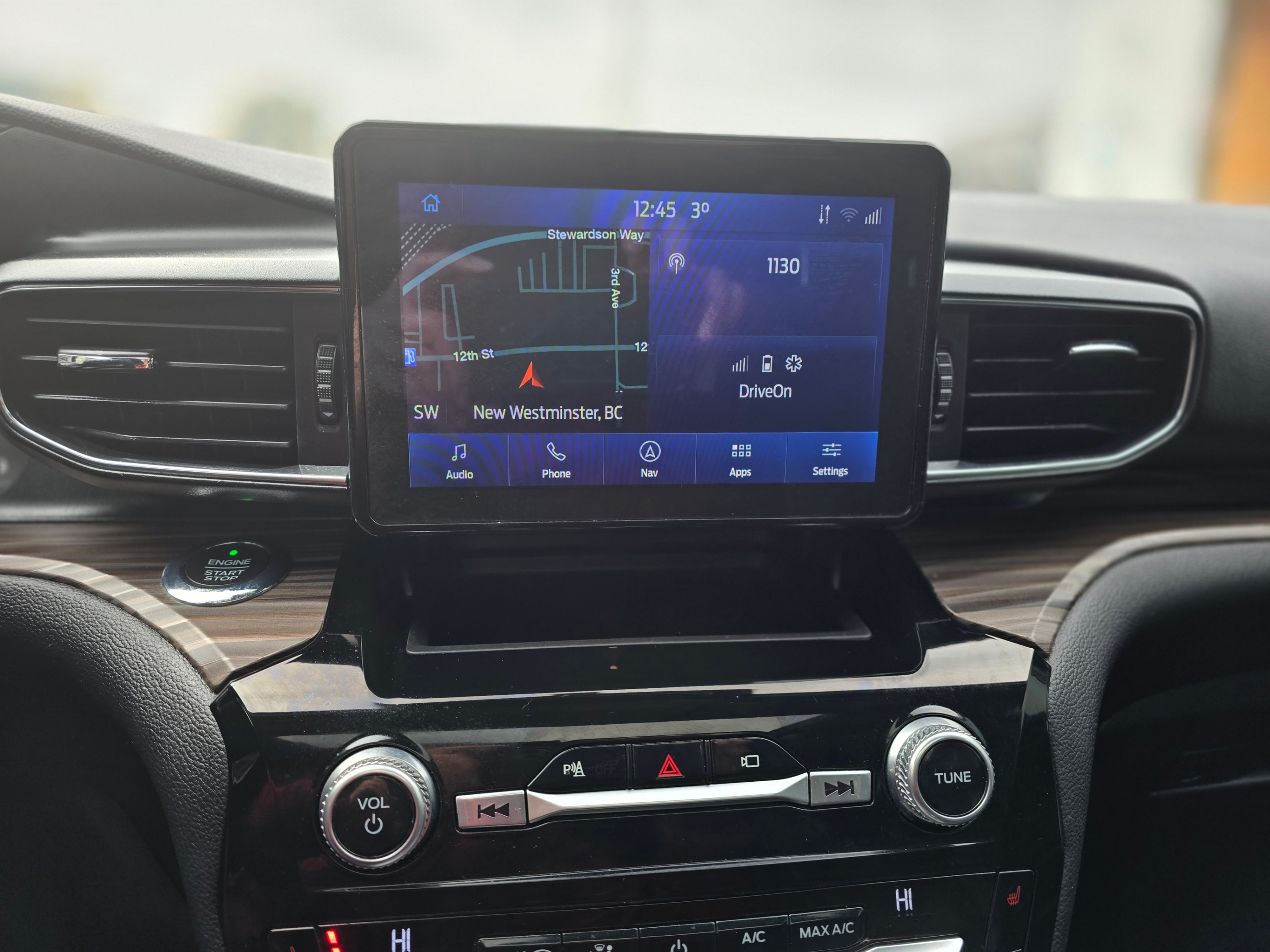 /driveonautoscanadaltd/2021-Ford-Explorer-392086999752963.jpg