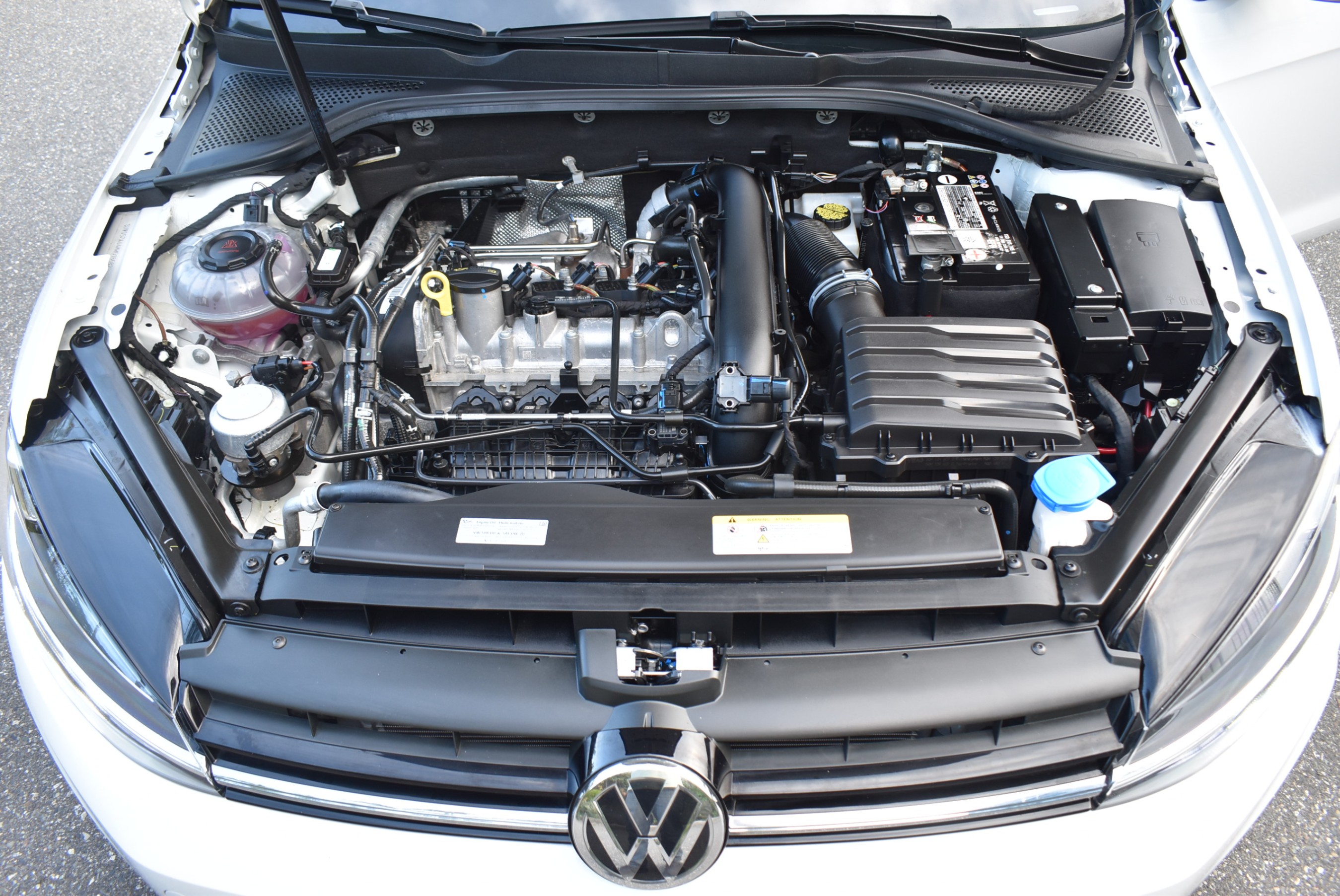 /driveonautoscanadaltd/2021-Volkswagen-Golf-8060623414719246.jpg