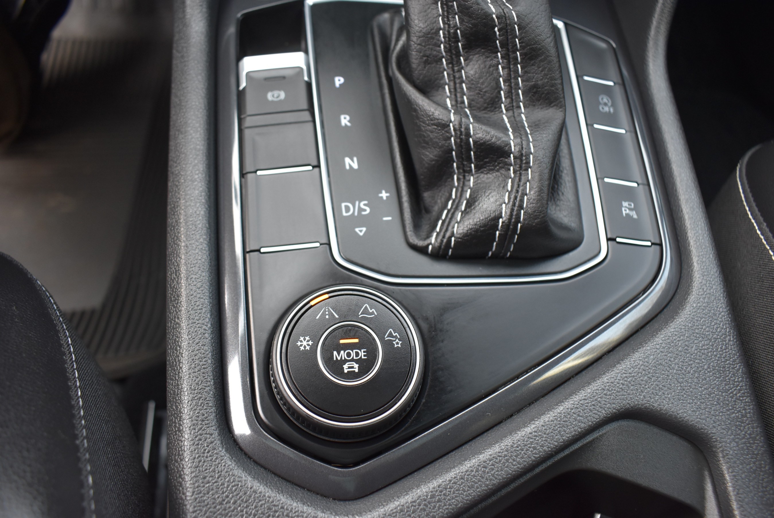 /driveonautoscanadaltd/2021-Volkswagen-Tiguan-27768679087769876.jpg