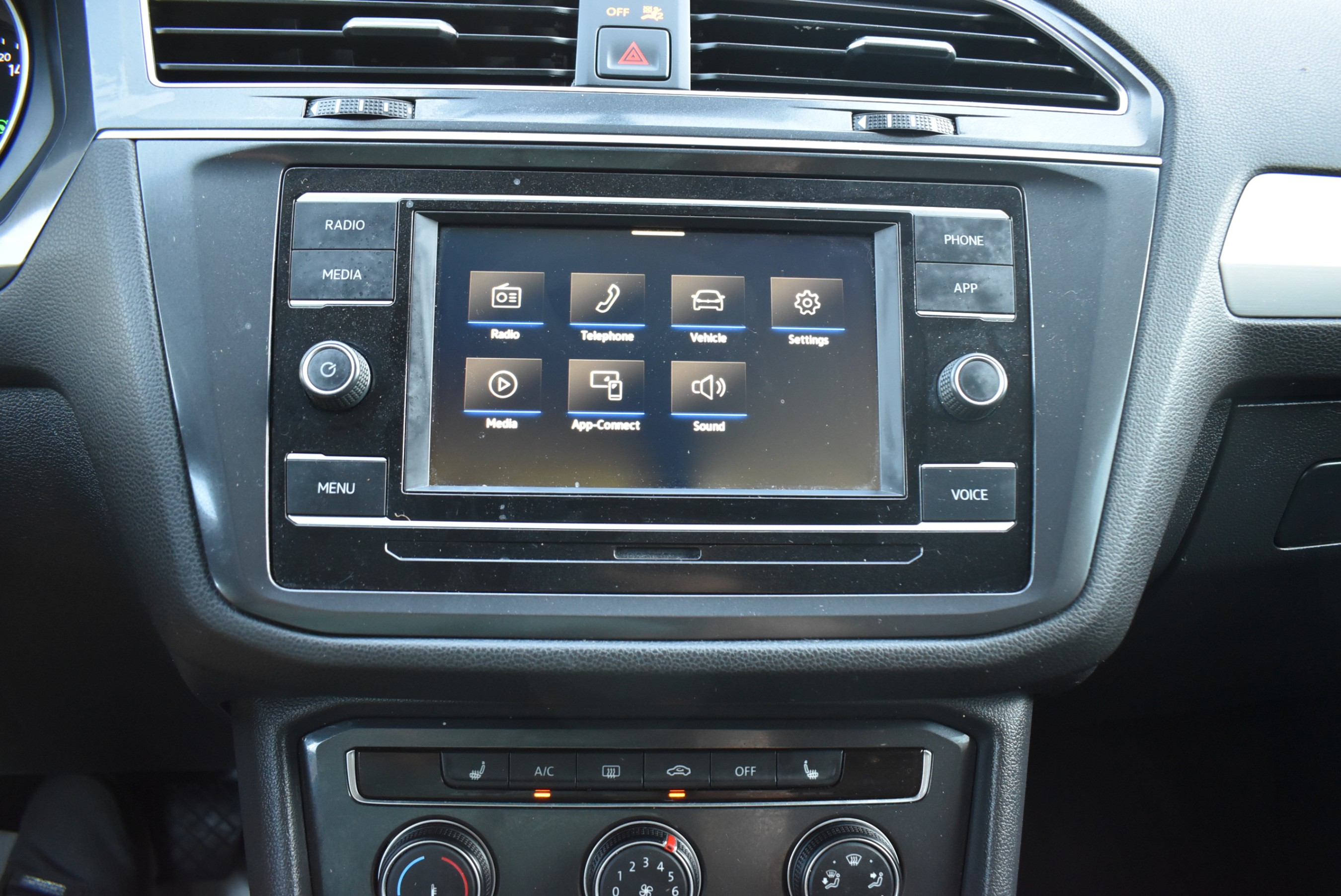 /driveonautoscanadaltd/2021-Volkswagen-Tiguan-659887370148657.jpg