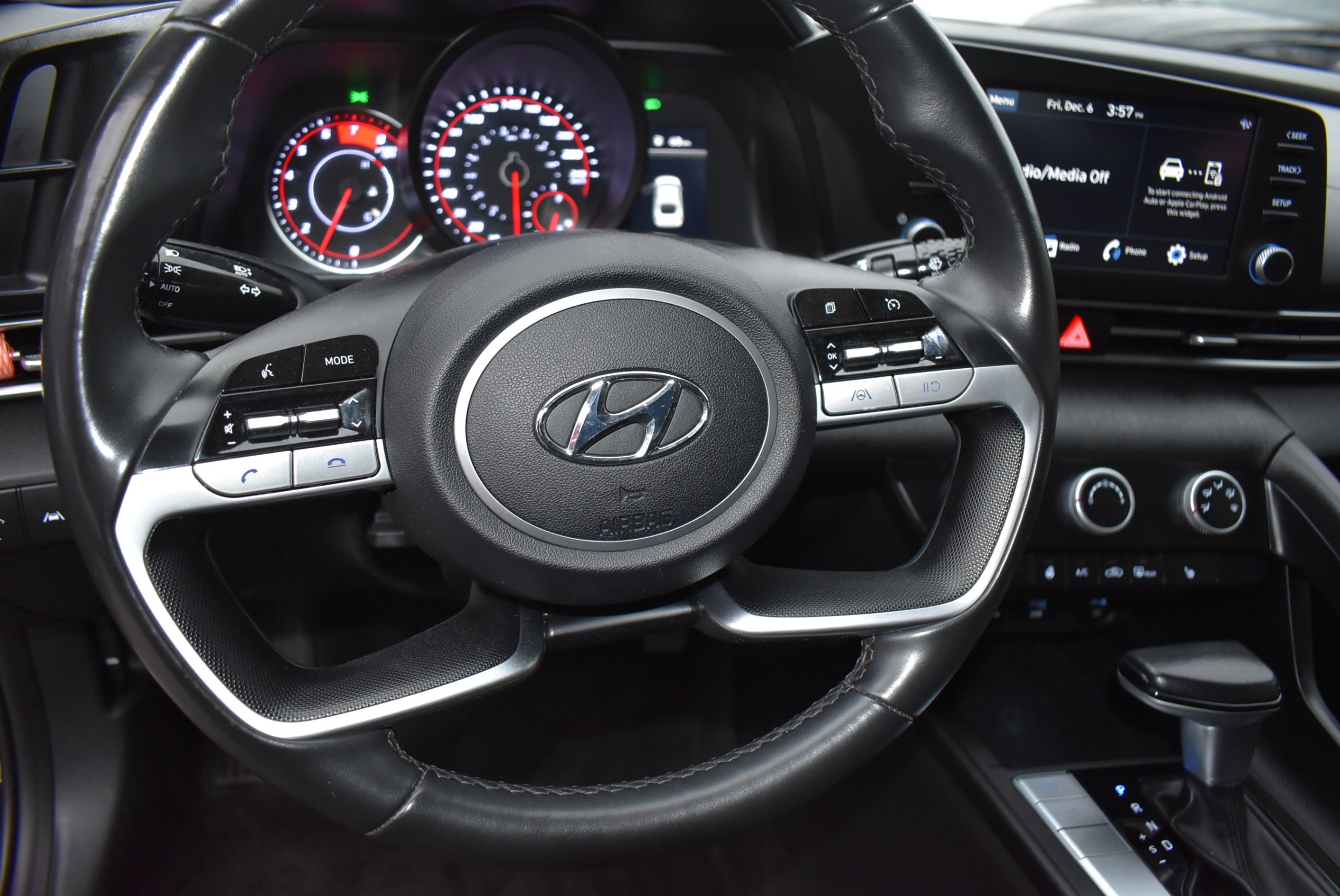 /driveonautoscanadaltd/2022-Hyundai-Elantra-44648773882504833.jpg