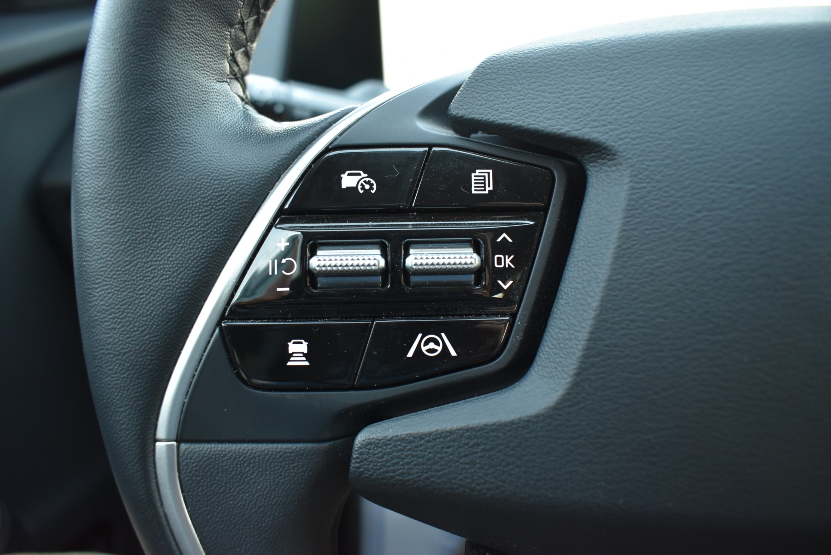 /driveonautoscanadaltd/2023-Kia-EV6-98056214321801.jpg