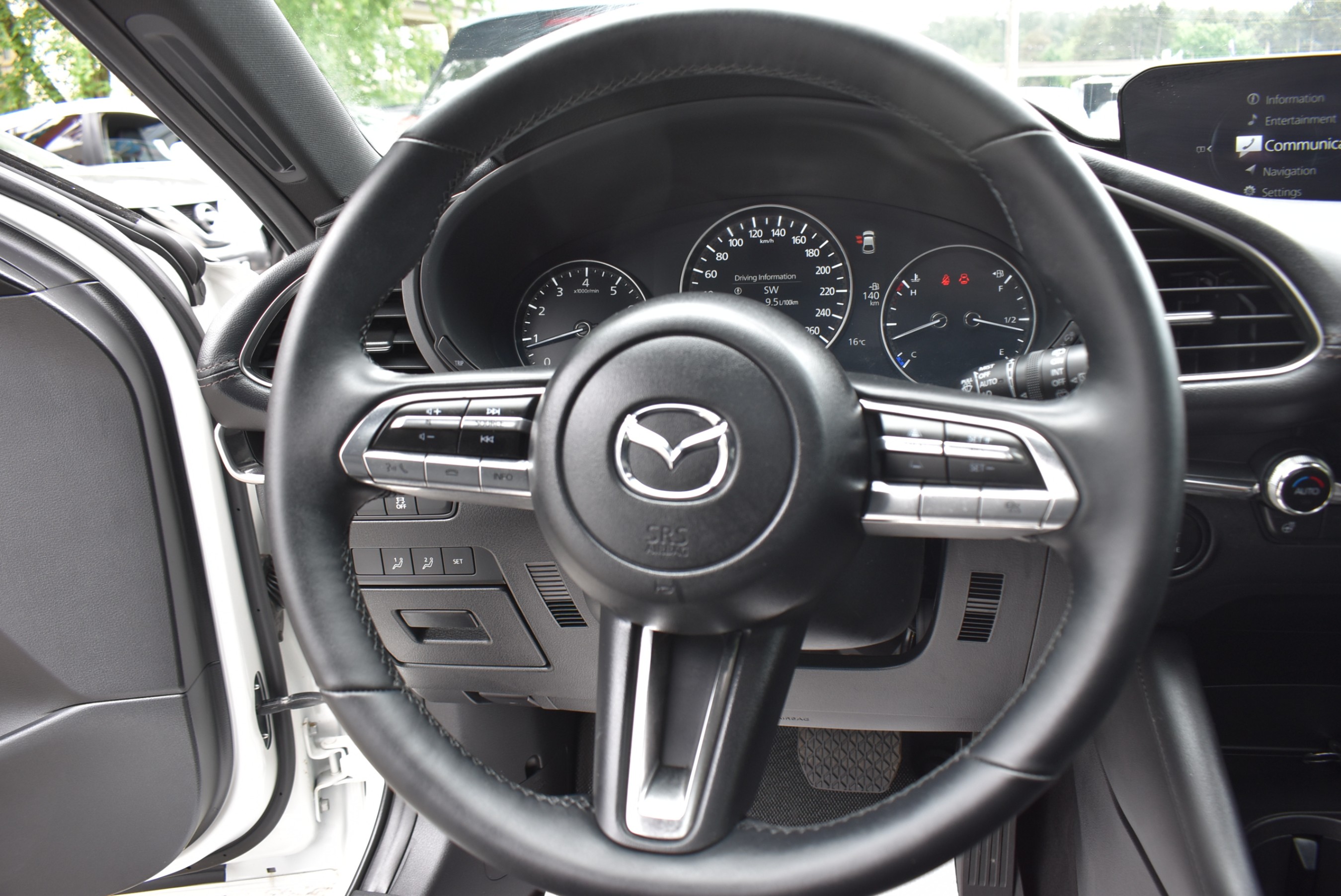 /driveonautoscanadaltd/2023-Mazda-Mazda3Sport-8222116513041378.jpg