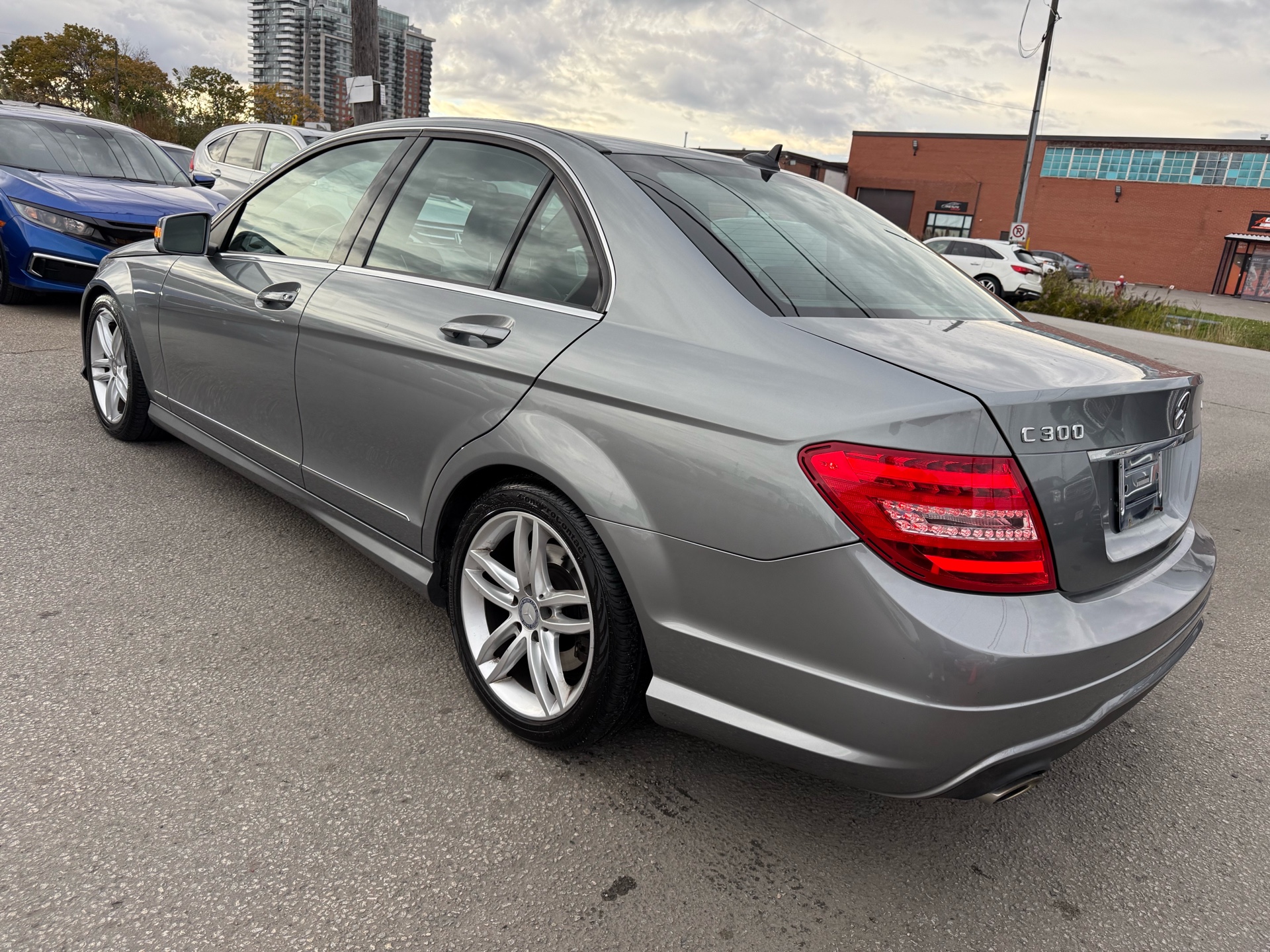 /elitenovaautoinc/2013-Mercedes-Benz-C-Class-01278337297256571.jpg