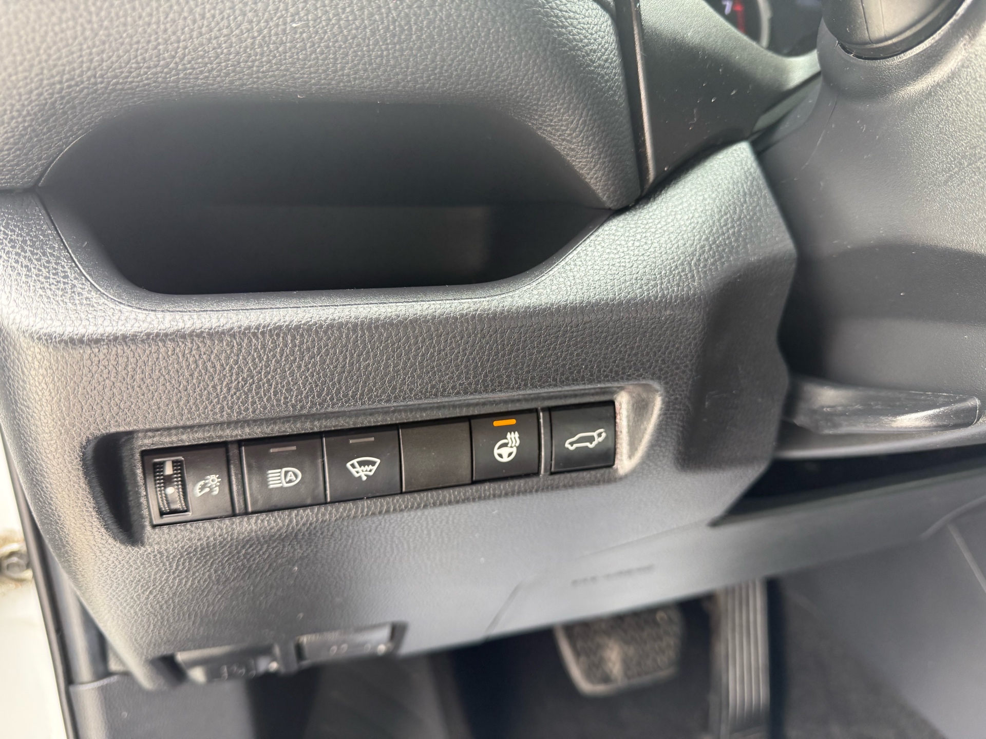 /elitenovaautoinc/2019-Toyota-RAV4-3539748406474468.jpg