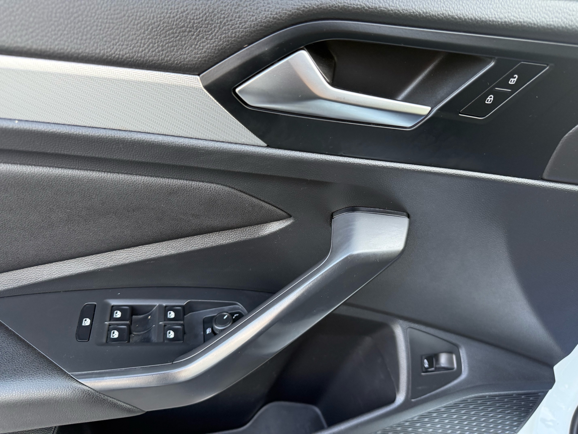 /elitenovaautoinc/2020-Volkswagen-Jetta-8779361197934754.jpg