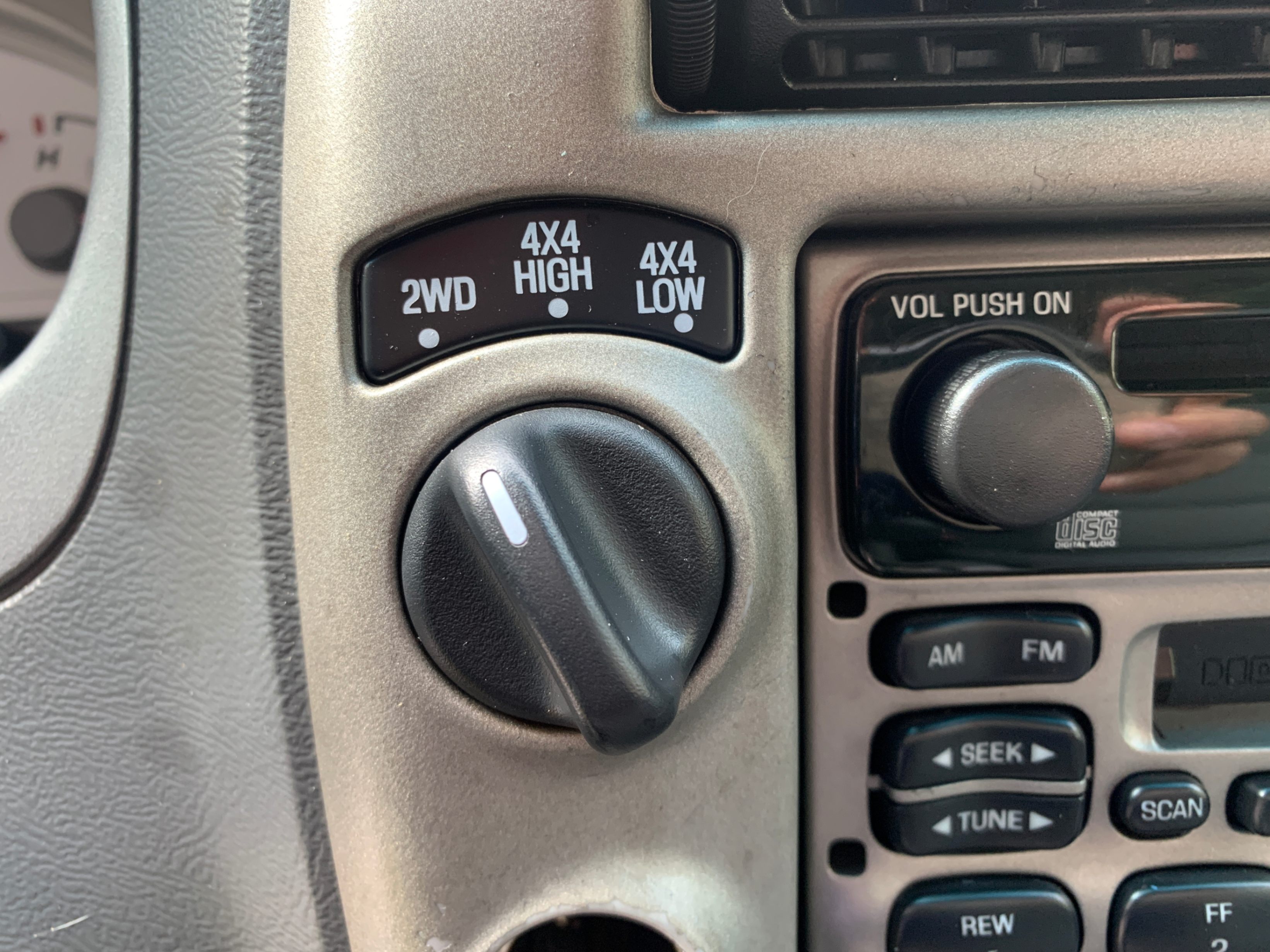 /enixmotorsportltd/2004-Ford-ExplorerSport-17754286262591168.jpg