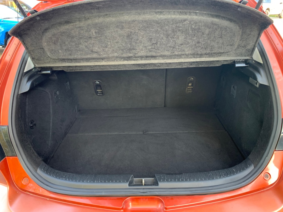 /enixmotorsportltd/2004-Mazda-Mazda3-03174524134132817.jpg