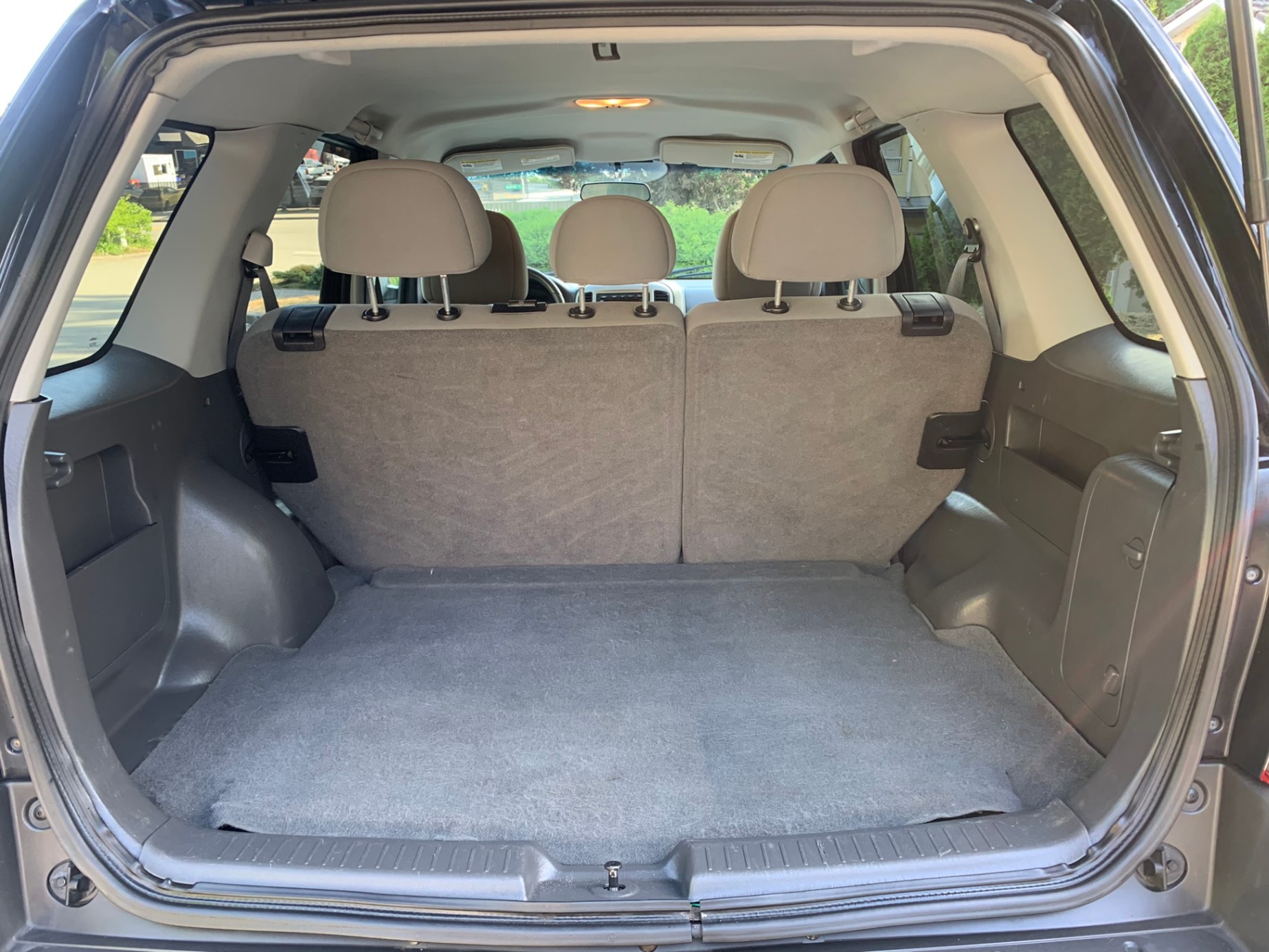 /enixmotorsportltd/2006-Ford-Escape-9440718311837841.jpg