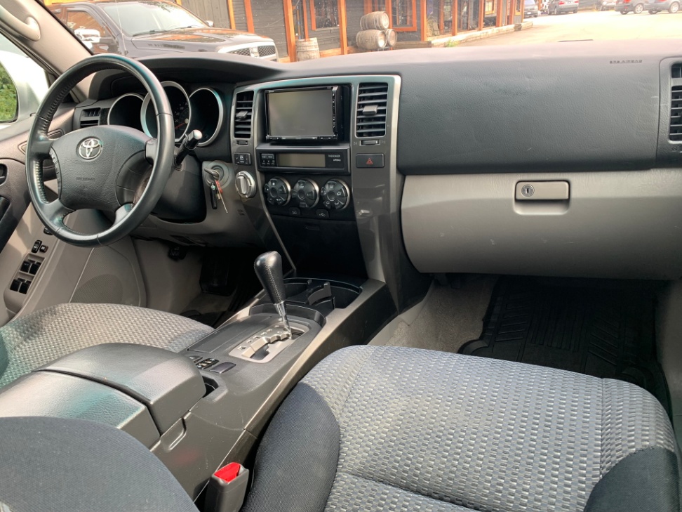/enixmotorsportltd/2006-Toyota-4Runner-01636465768142803.jpg