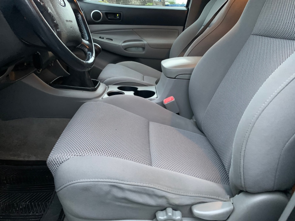 /enixmotorsportltd/2006-Toyota-Tacoma-9494955244871843.jpg