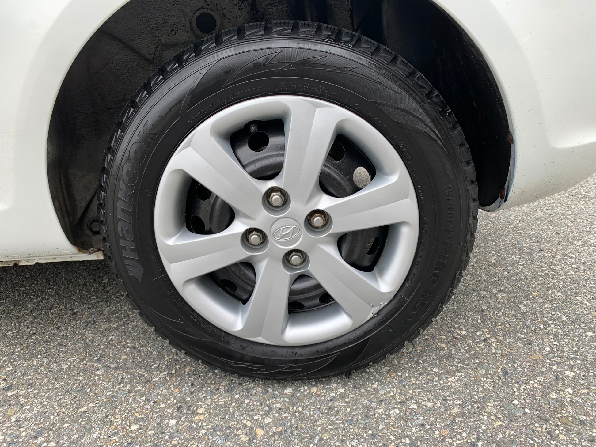 /enixmotorsportltd/2009-Hyundai-Accent-23178924571073223.jpg
