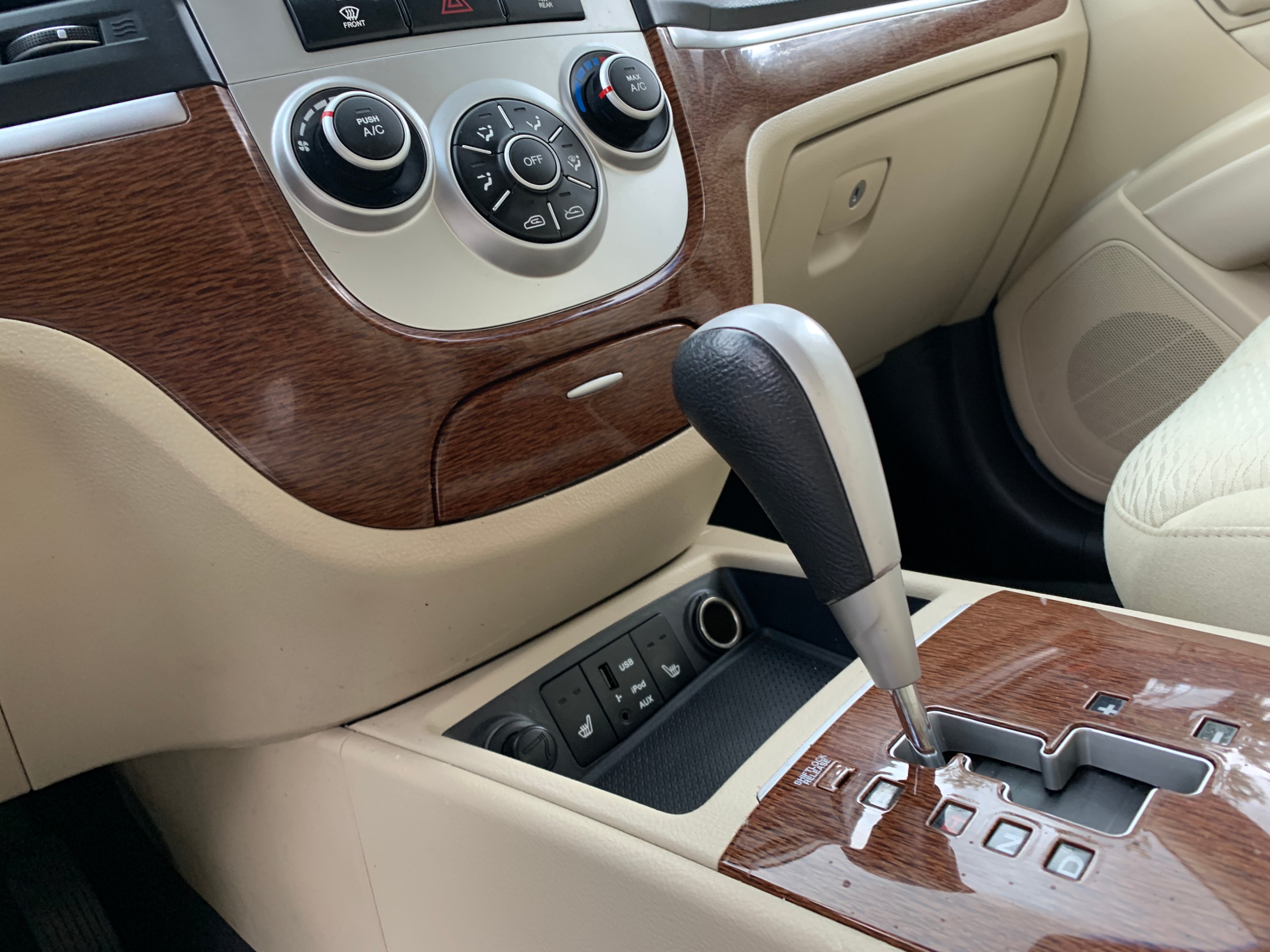 /enixmotorsportltd/2009-Hyundai-SantaFe-5911641284051163.jpg