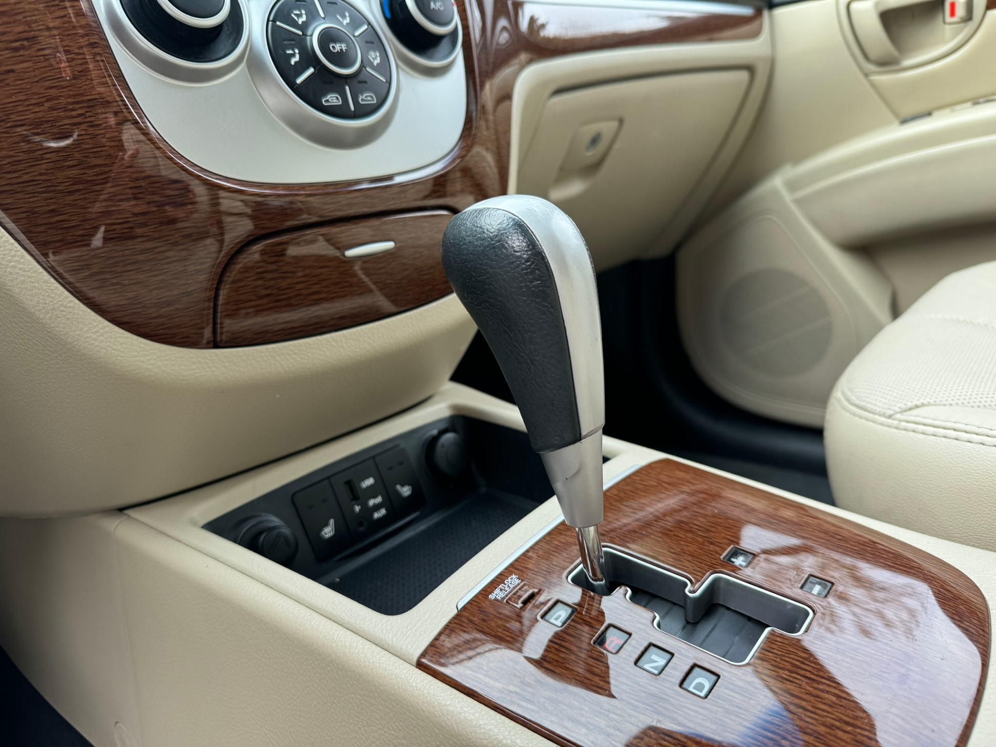 /enixmotorsportltd/2009-Hyundai-SantaFe-9015122050483069.jpg