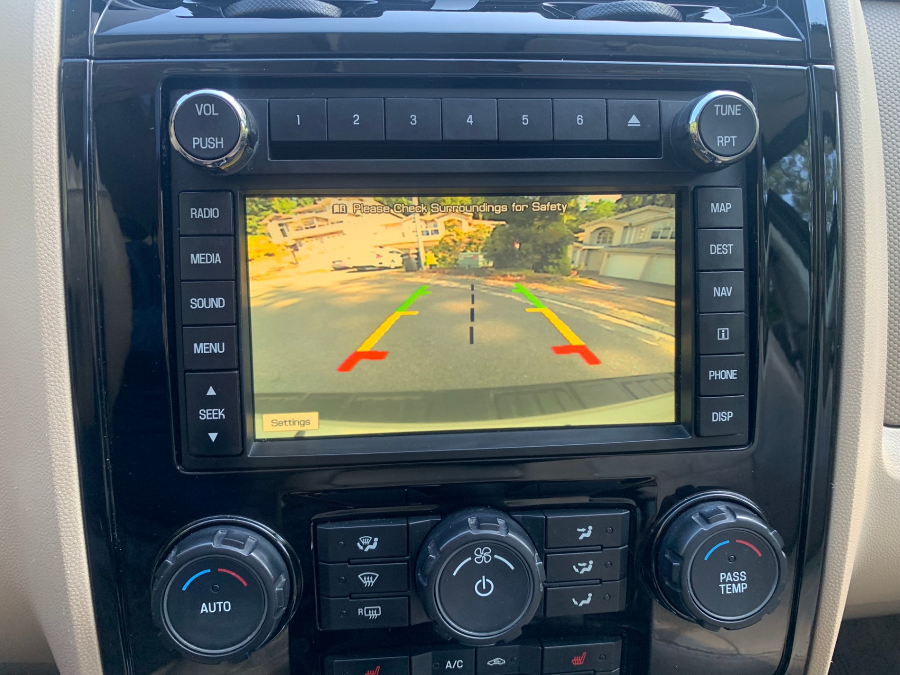 /enixmotorsportltd/2010-Ford-Escape-04404067327192984.jpg