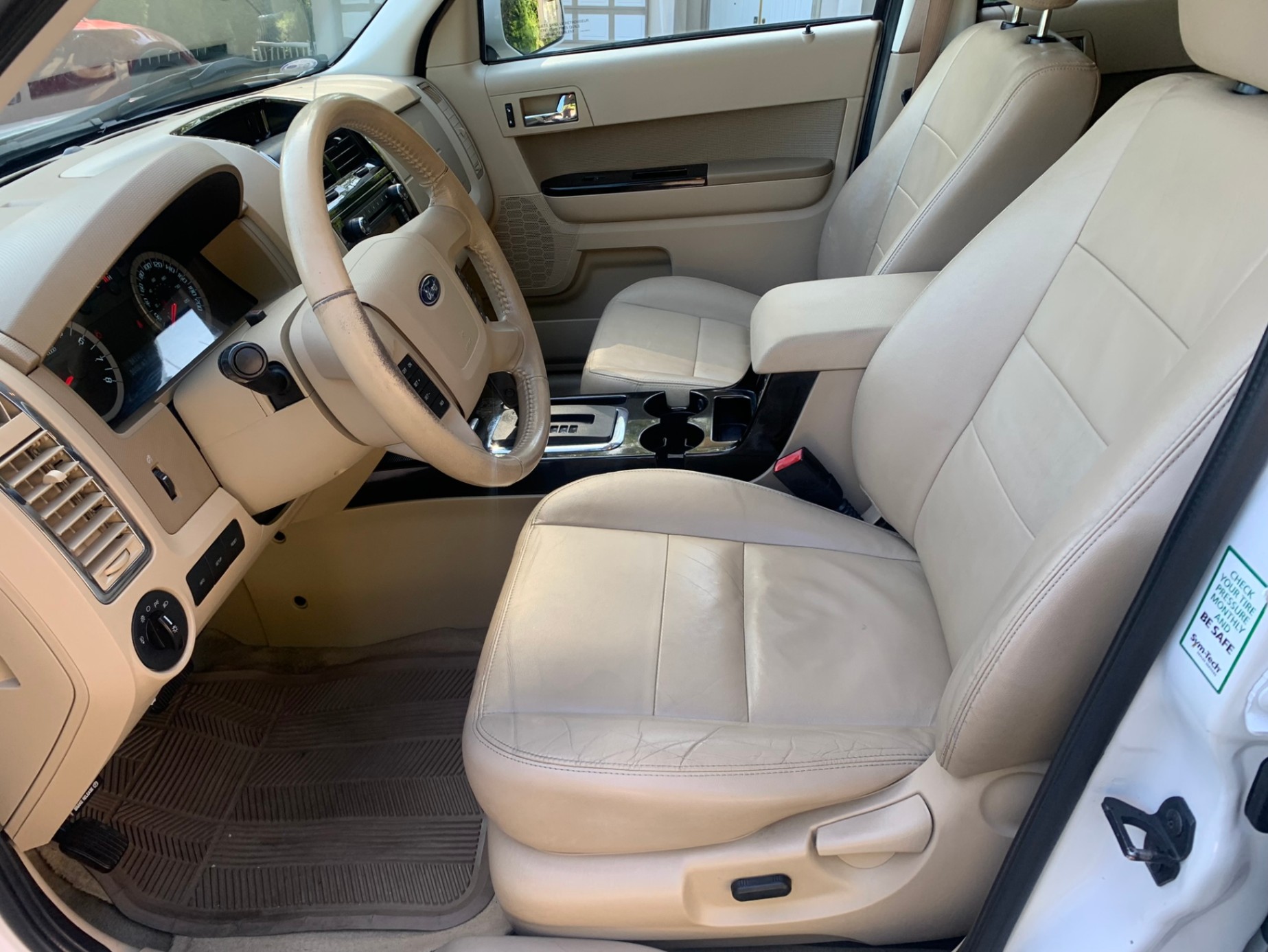 /enixmotorsportltd/2010-Ford-Escape-08931519115809583.jpg