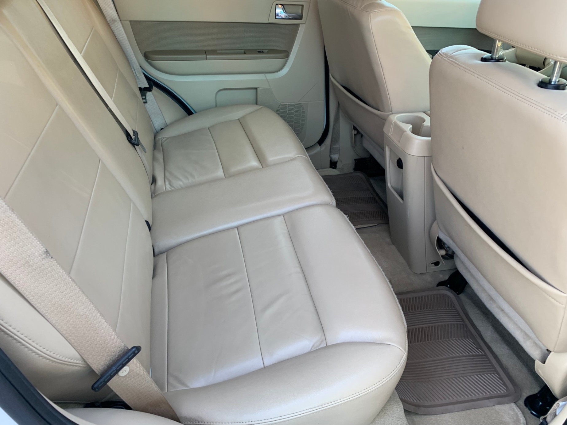 /enixmotorsportltd/2010-Ford-Escape-09635209960245317.jpg