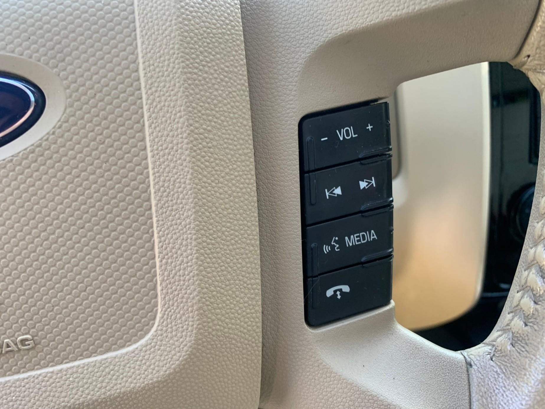 /enixmotorsportltd/2010-Ford-Escape-331973808214193.jpg