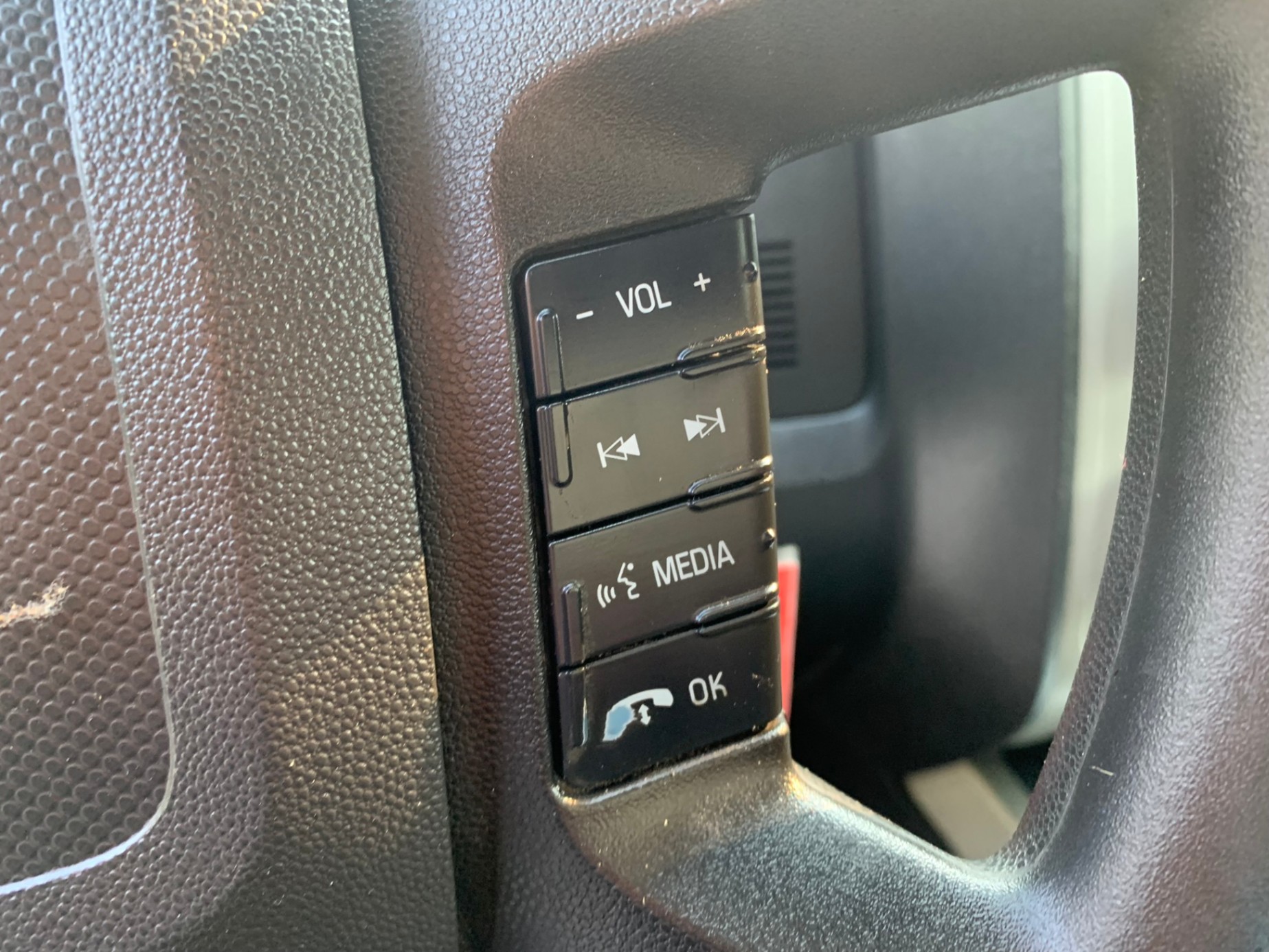 /enixmotorsportltd/2010-Ford-Escape-36076254486602877.jpg