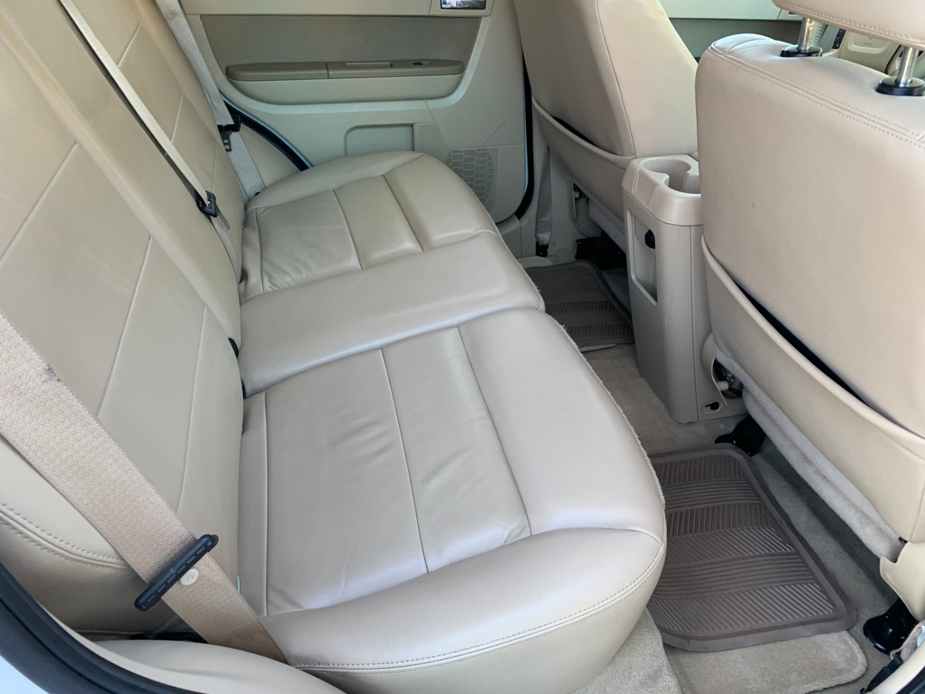 /enixmotorsportltd/2010-Ford-Escape-6053830298030622.jpg