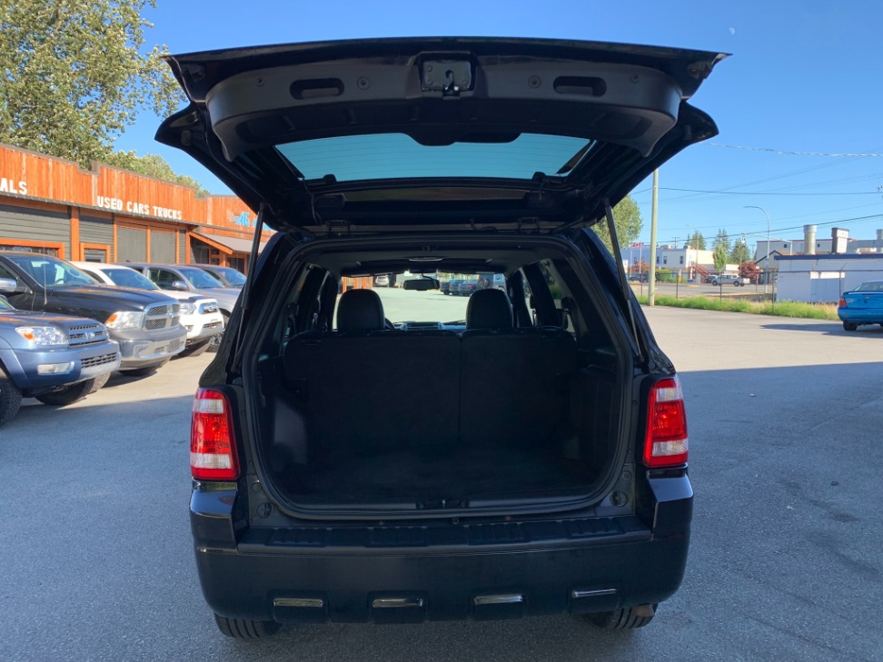 /enixmotorsportltd/2010-Ford-Escape-6579457230275971.jpg