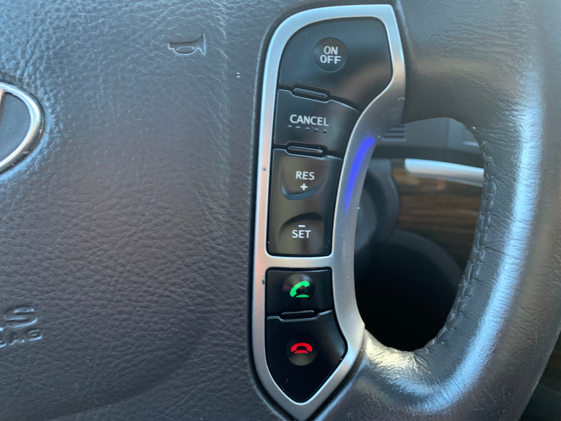/enixmotorsportltd/2010-Hyundai-SantaFe-8654948092309571.jpg