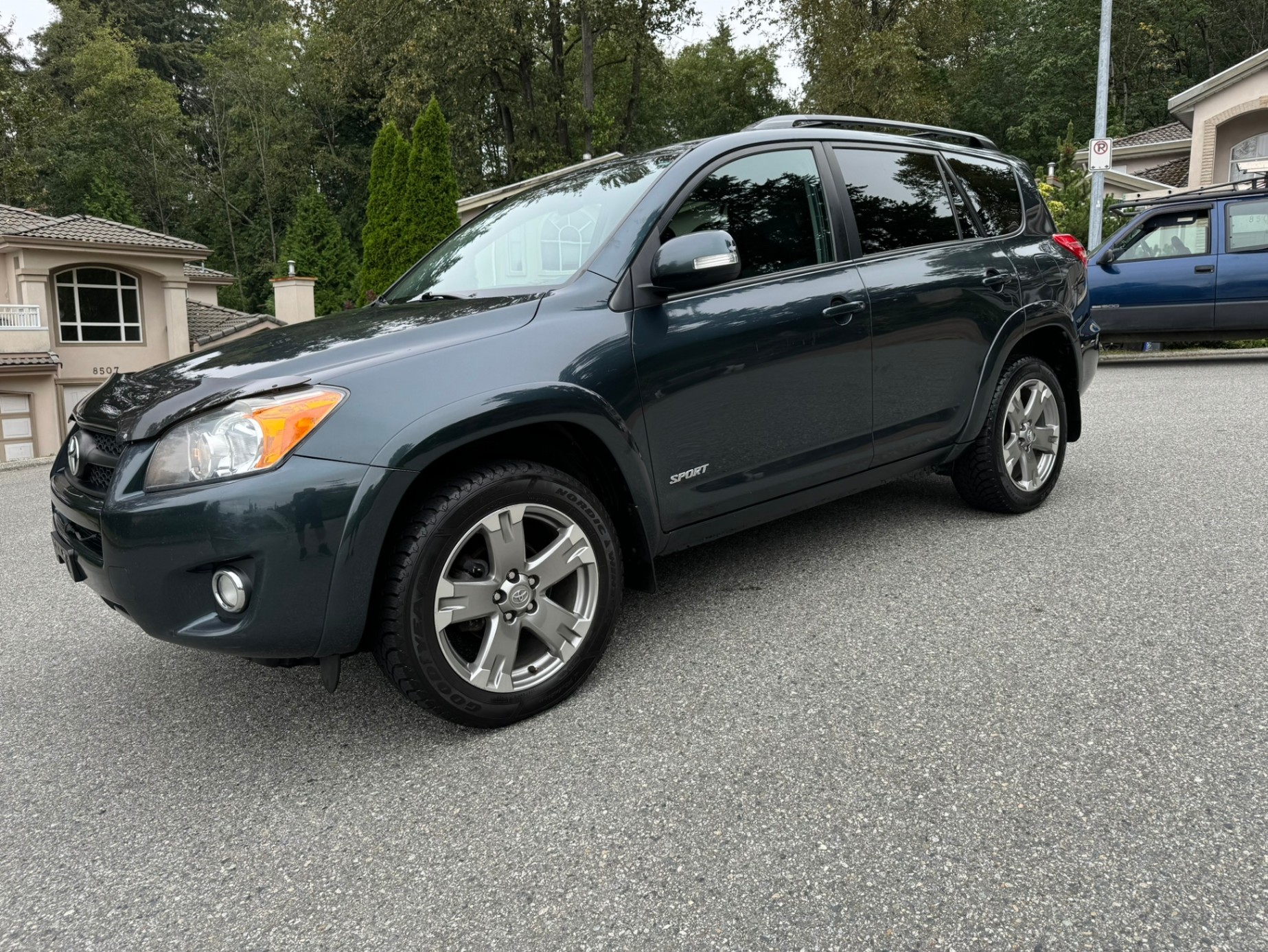 /enixmotorsportltd/2010-Toyota-RAV4-16306680695115627.jpg