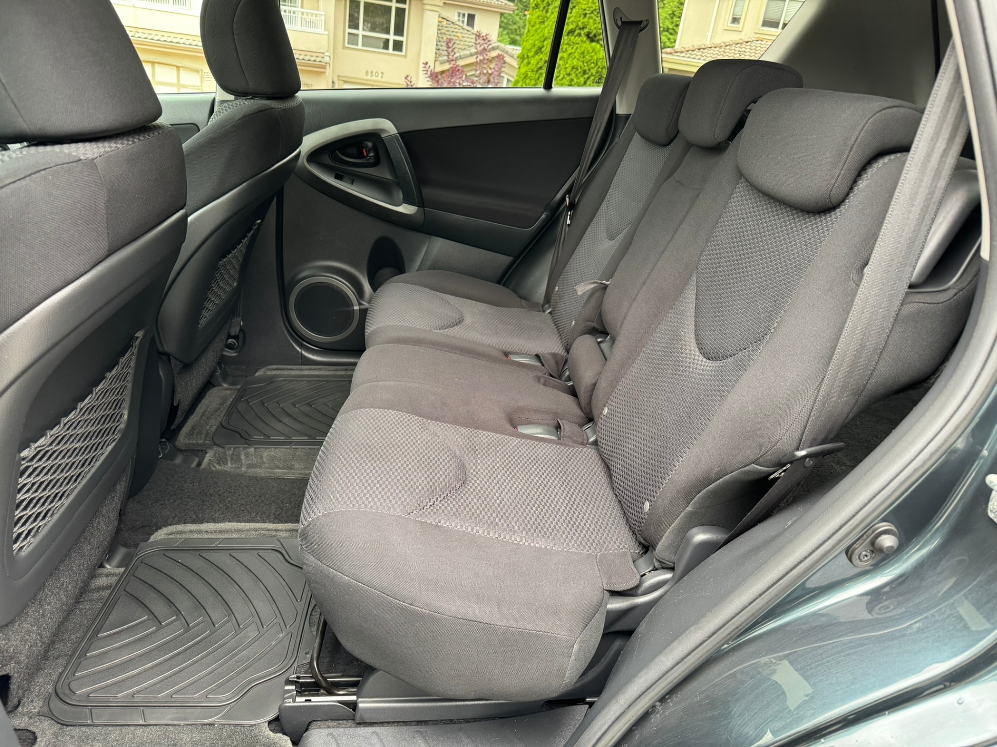 /enixmotorsportltd/2010-Toyota-RAV4-4363021382239589.jpg
