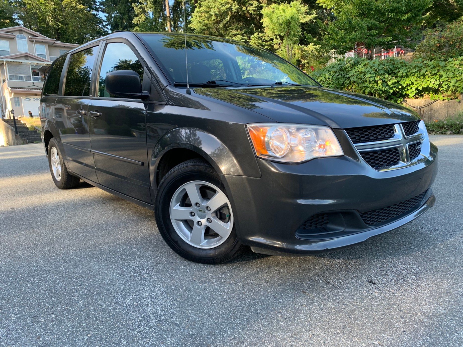 /enixmotorsportltd/2011-Dodge-GrandCaravan-2857458105327437.jpg