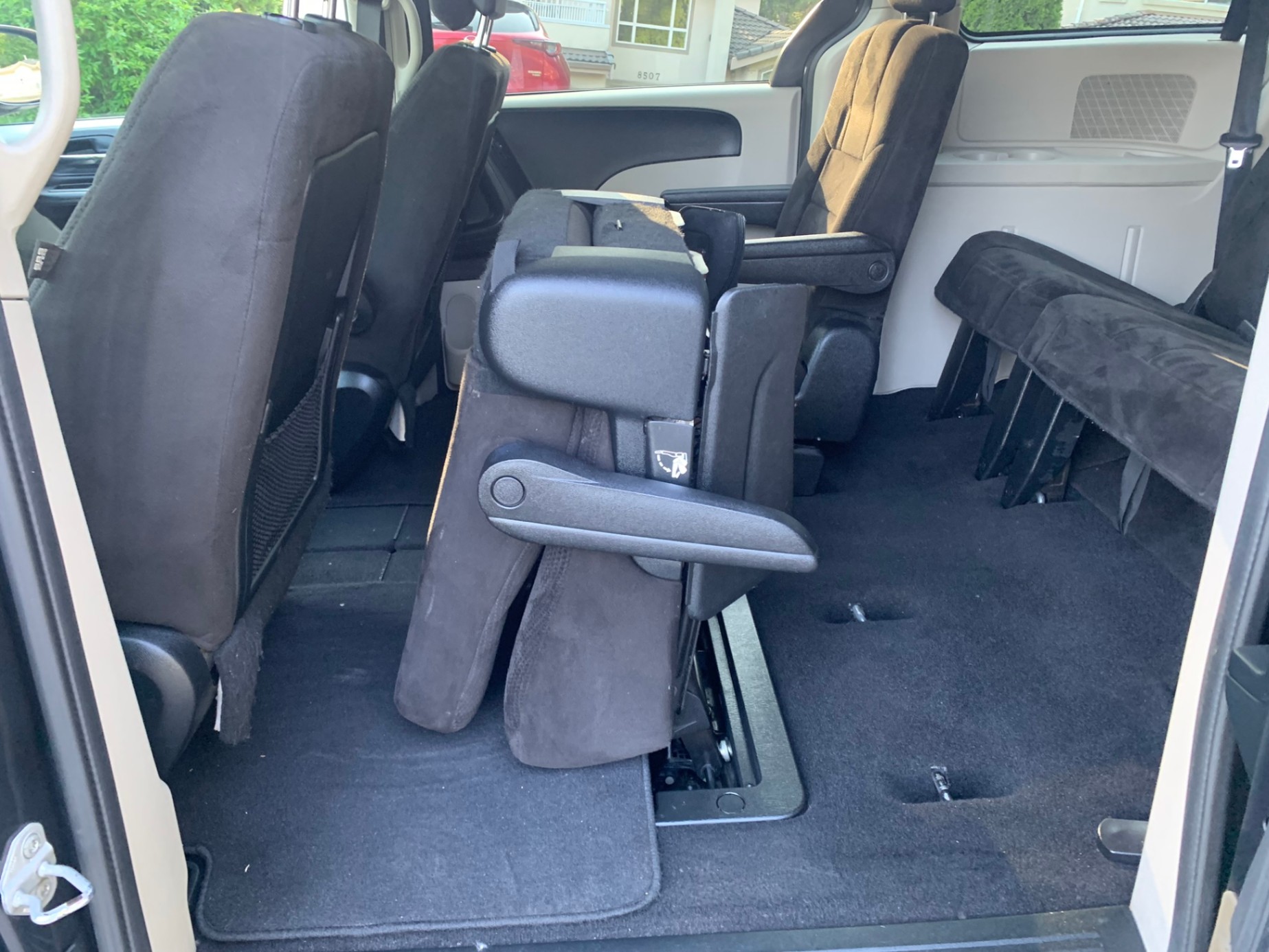 /enixmotorsportltd/2011-Dodge-GrandCaravan-5860921442609315.jpg