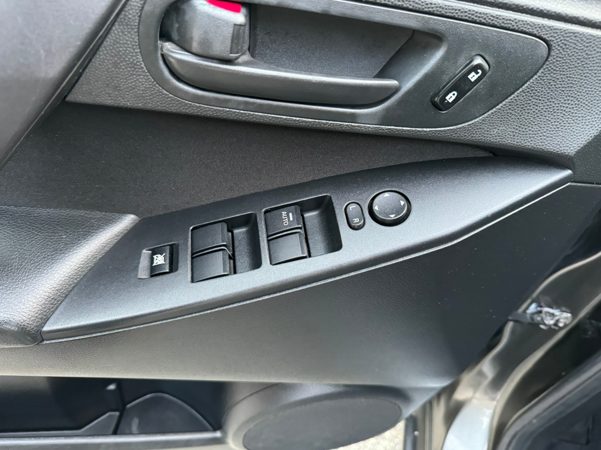 /enixmotorsportltd/2011-Mazda-Mazda3-3349060405418214.jpg