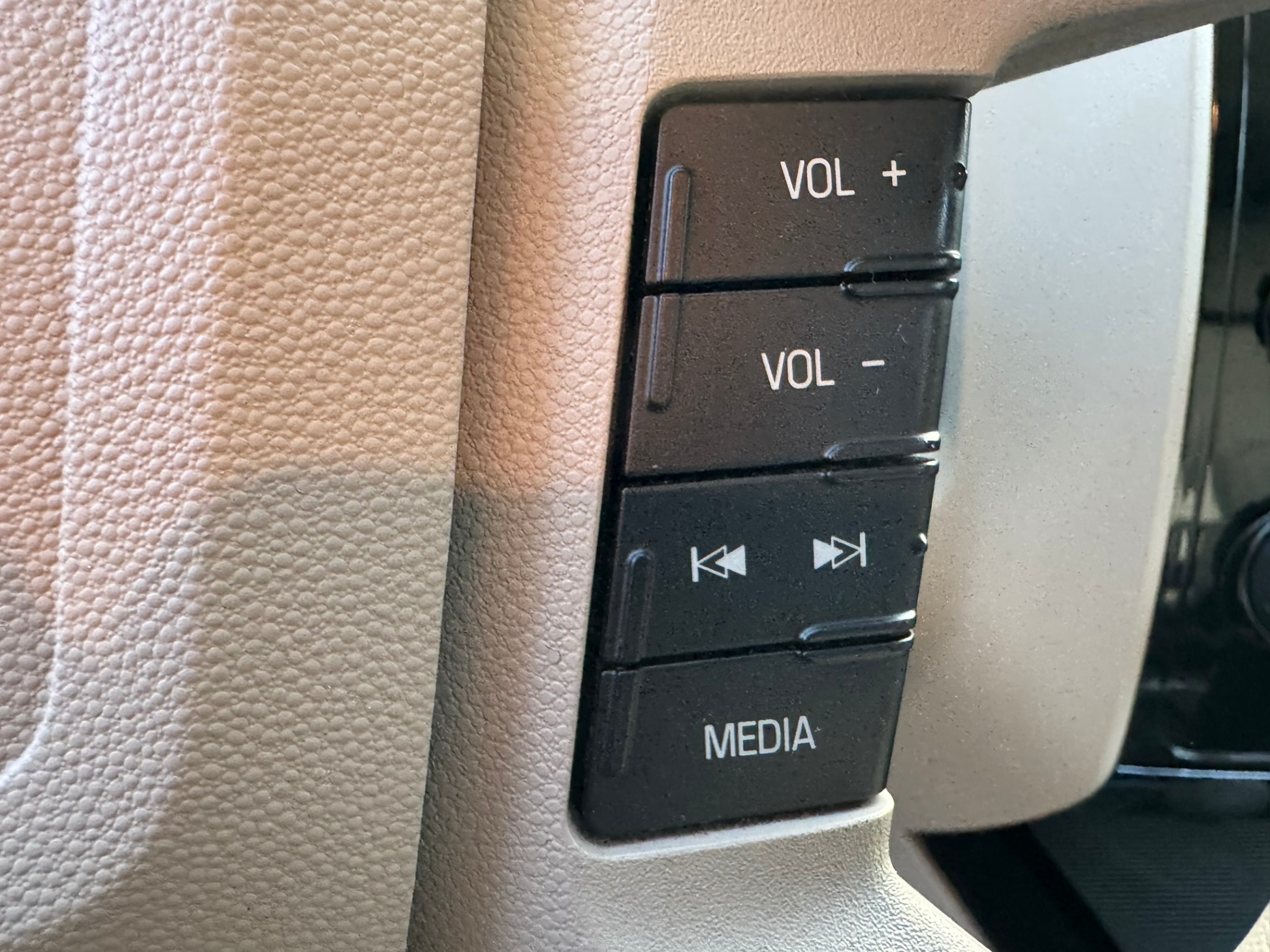 /enixmotorsportltd/2011-Mazda-Tribute-09643391102051146.jpg
