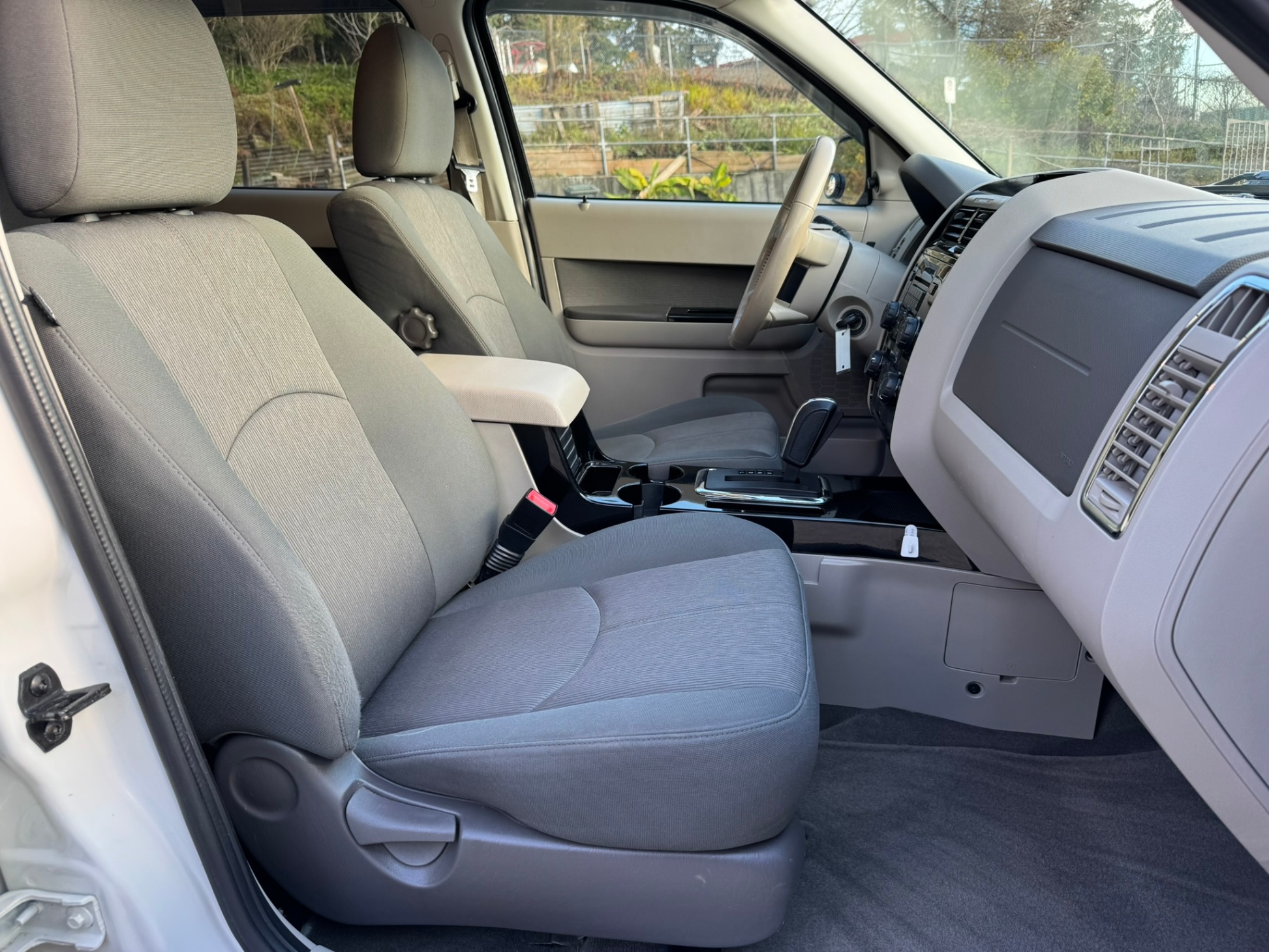 /enixmotorsportltd/2011-Mazda-Tribute-6280680587011622.jpg