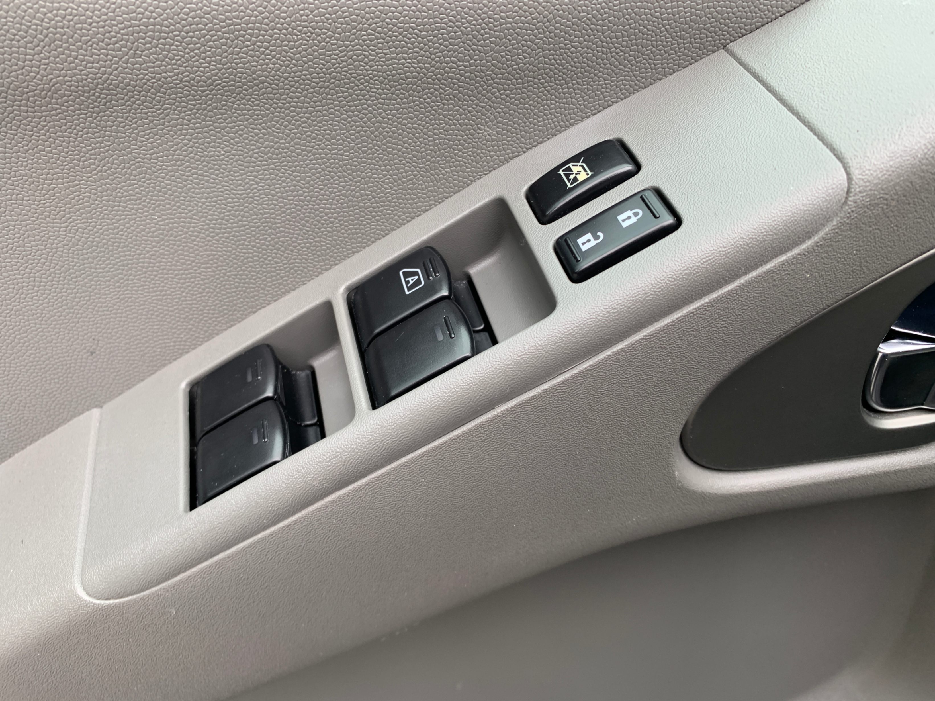 /enixmotorsportltd/2011-Nissan-Frontier-9696114748518077.jpg
