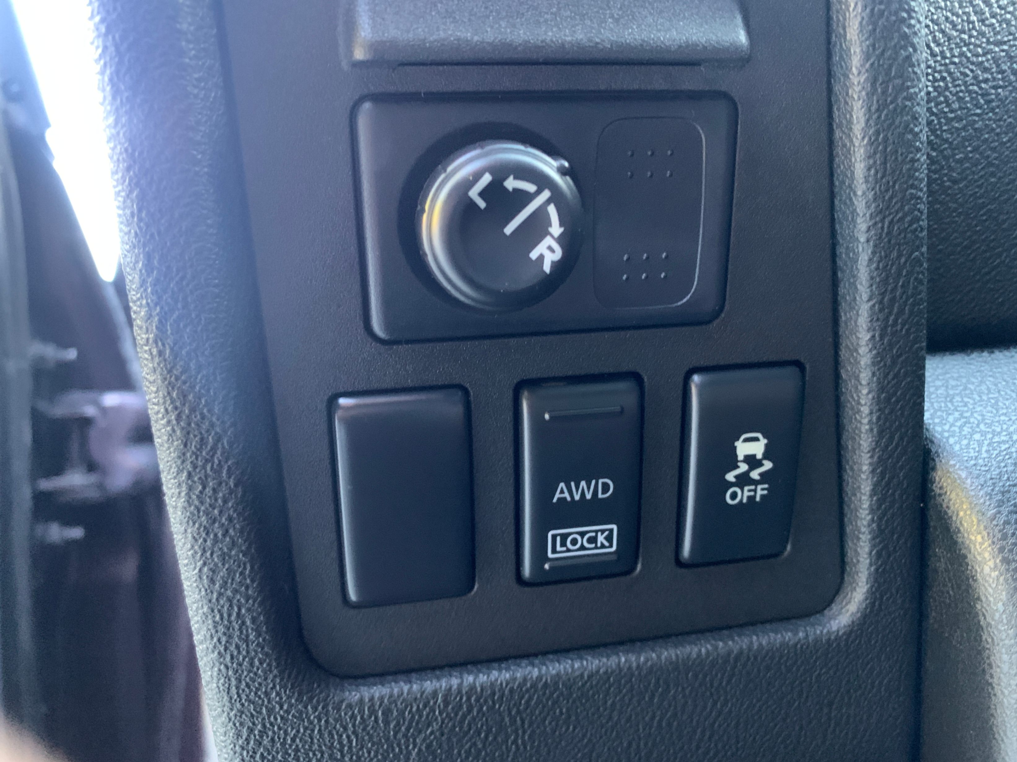 /enixmotorsportltd/2011-Nissan-Rogue-2593370205743897.jpg