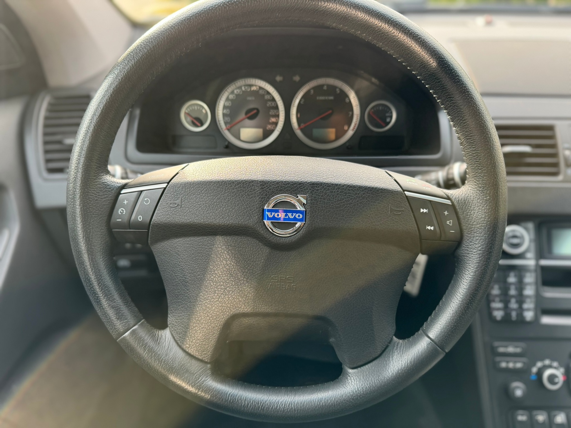 /enixmotorsportltd/2011-Volvo-XC90-08933037889338169.jpg