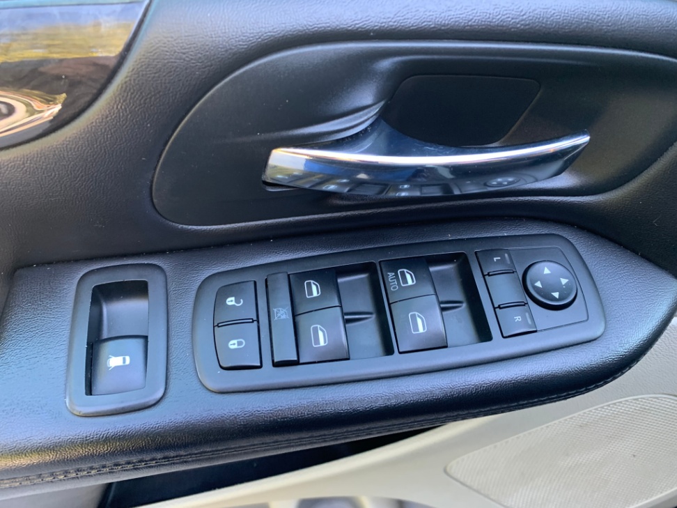 /enixmotorsportltd/2012-Dodge-GrandCaravan-2571042799394536.jpg