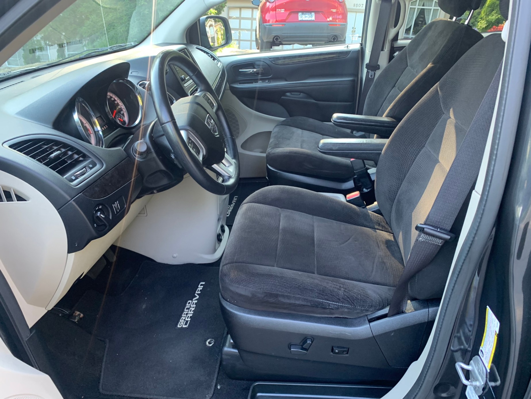 /enixmotorsportltd/2012-Dodge-GrandCaravan-49992593378385664.jpg