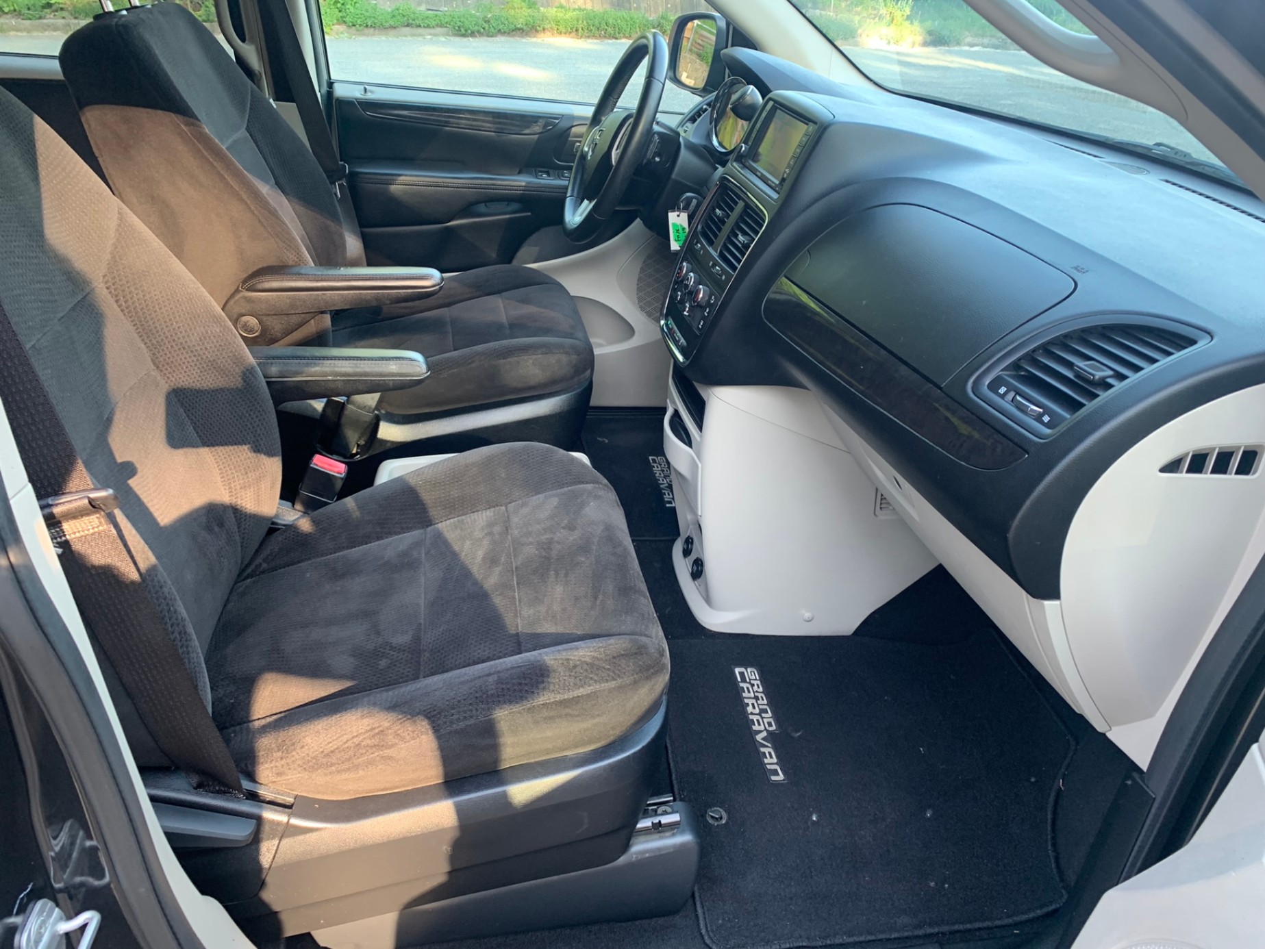 /enixmotorsportltd/2012-Dodge-GrandCaravan-7356381134437615.jpg
