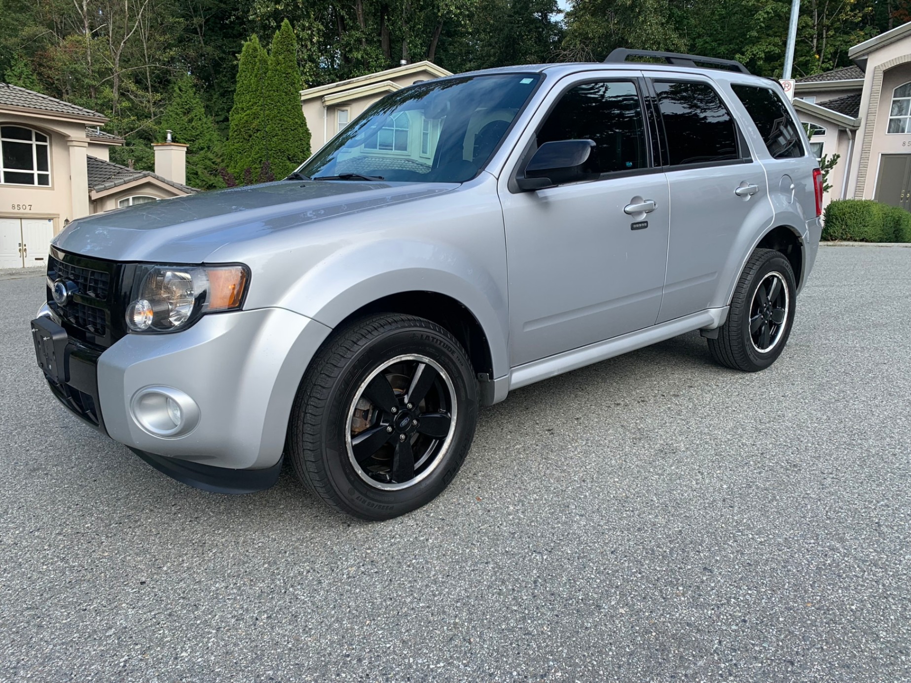 /enixmotorsportltd/2012-Ford-Escape-013336931973079169.jpg