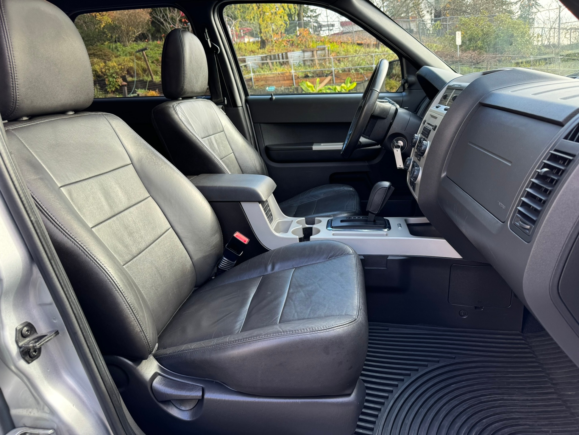 /enixmotorsportltd/2012-Ford-Escape-3316383557998108.jpg