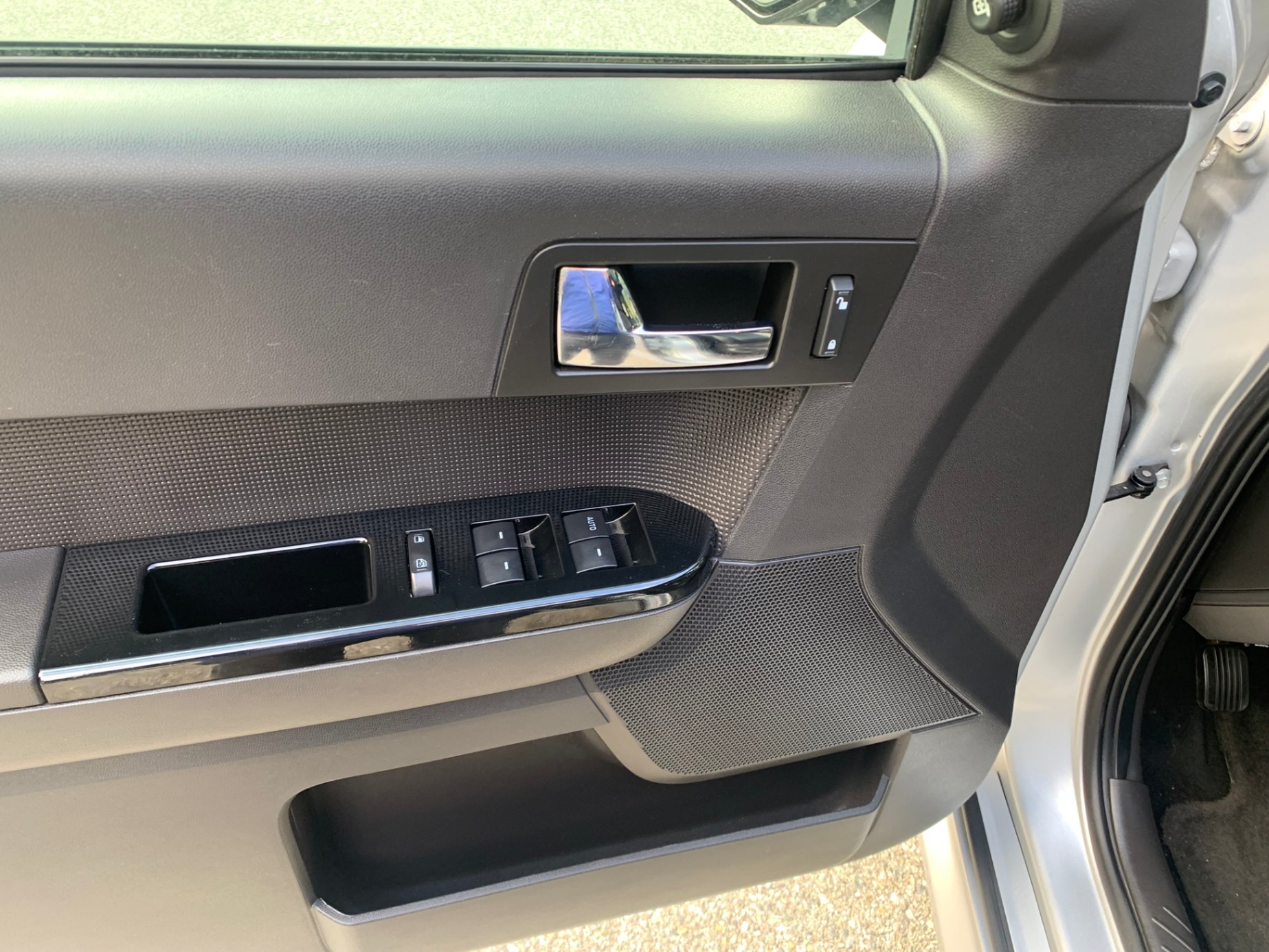 /enixmotorsportltd/2012-Ford-Escape-7754069855081236.jpg