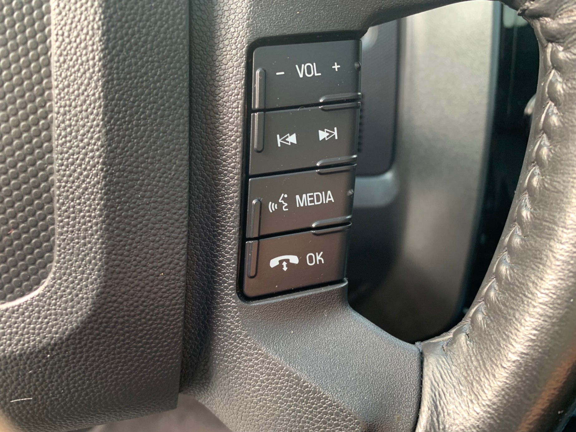 /enixmotorsportltd/2012-Ford-Escape-9347152494872564.jpg