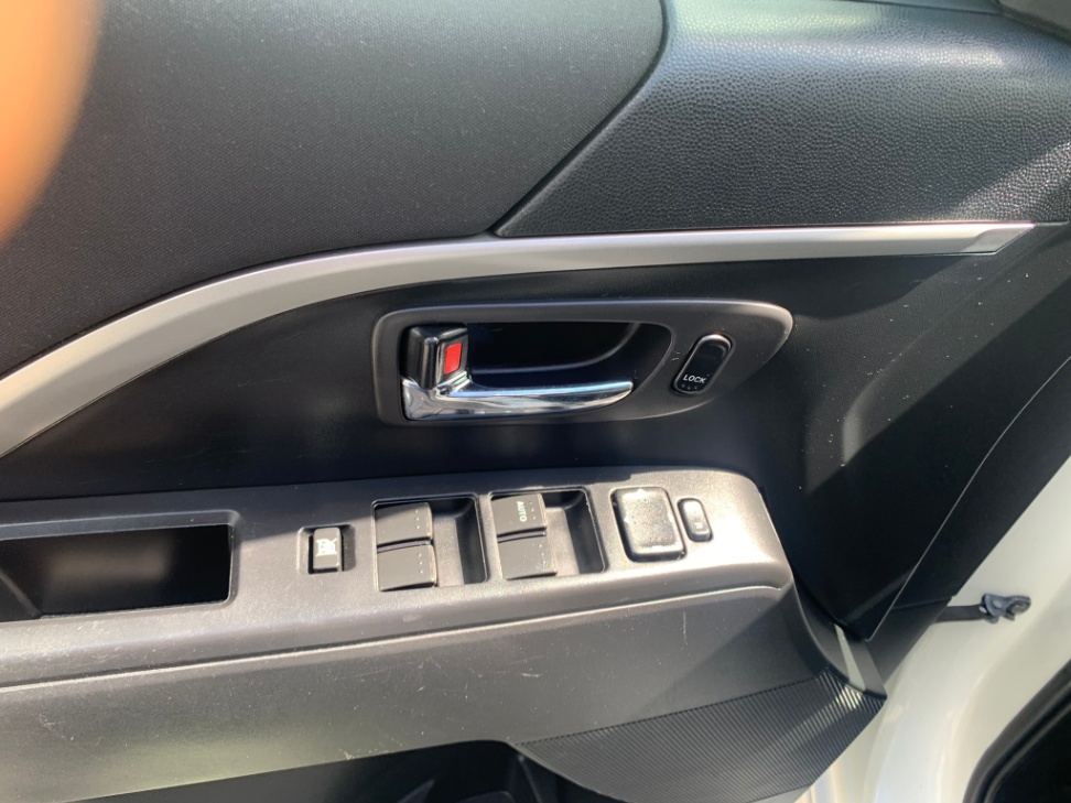 /enixmotorsportltd/2012-Mazda-Mazda5-3926319709115751.jpg