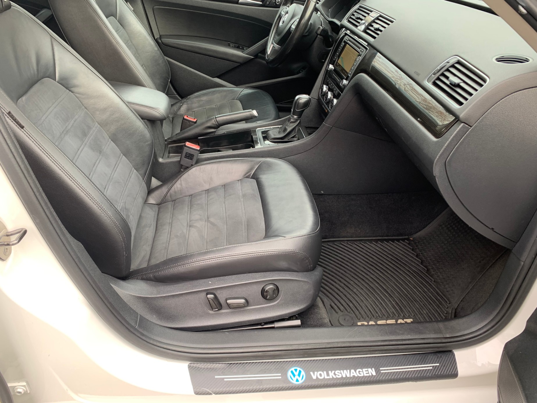 /enixmotorsportltd/2012-Volkswagen-Passat-24504349656720548.jpg